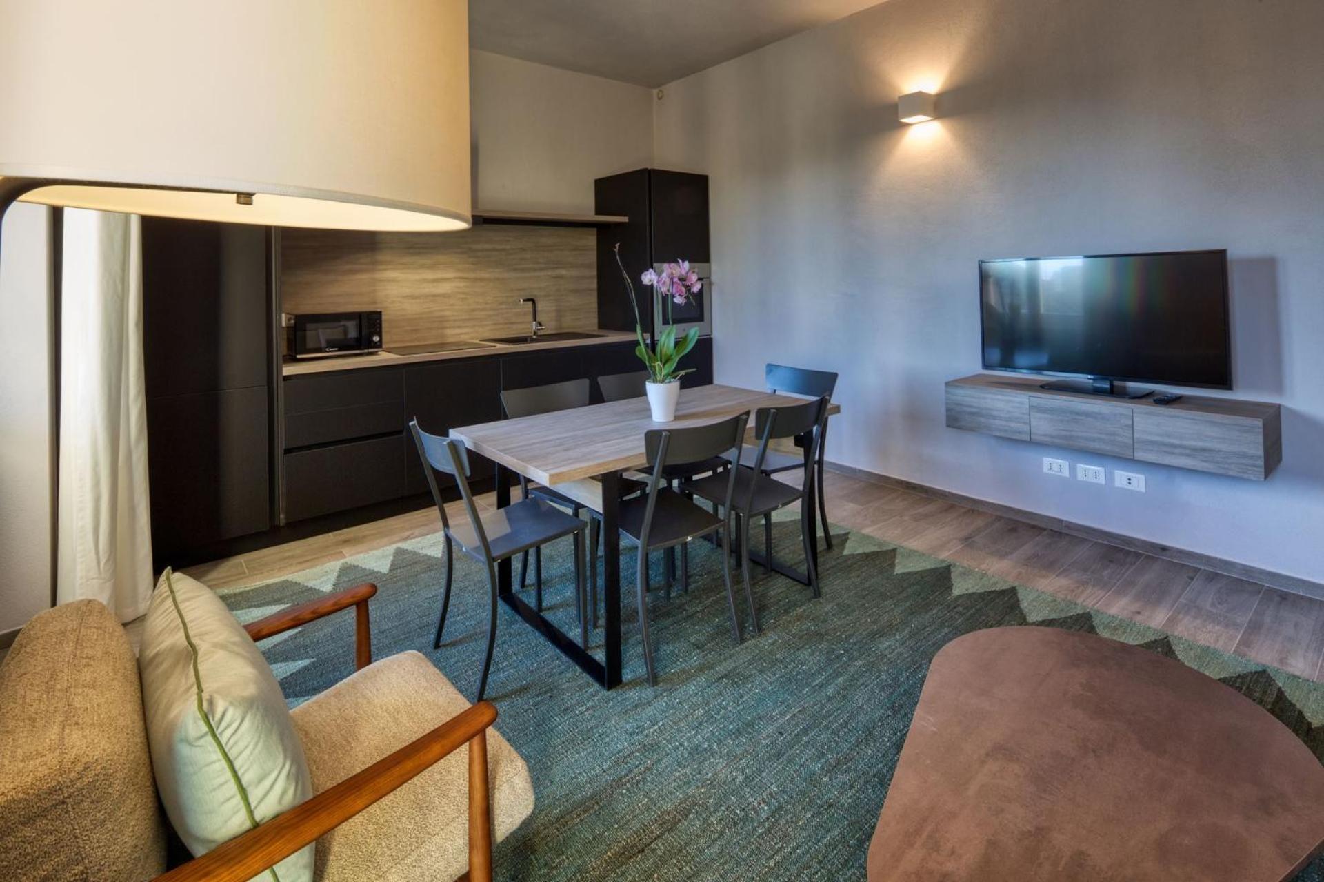 Apartment with Sea View - Photo 4