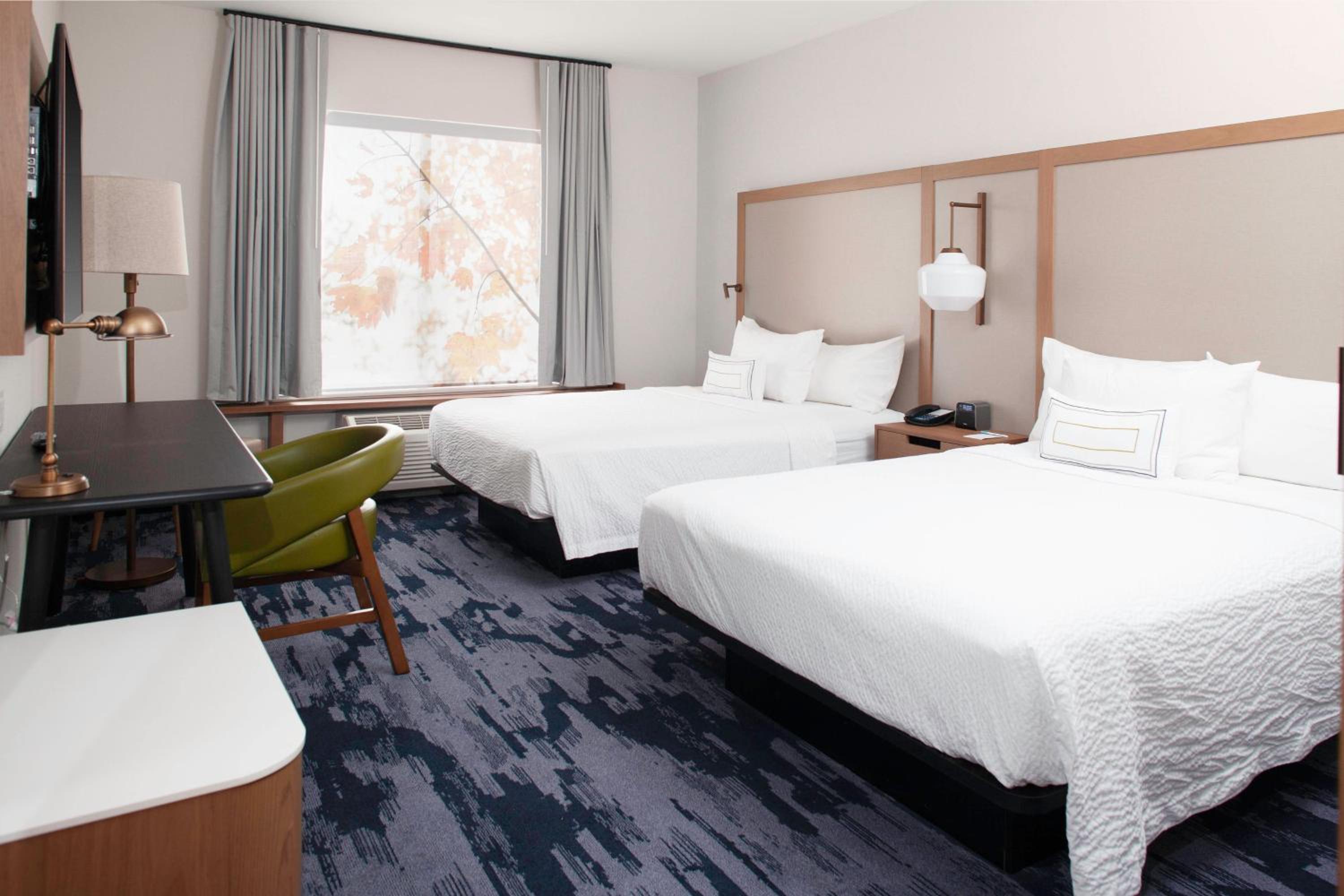 Double Queen Room - Photo 1