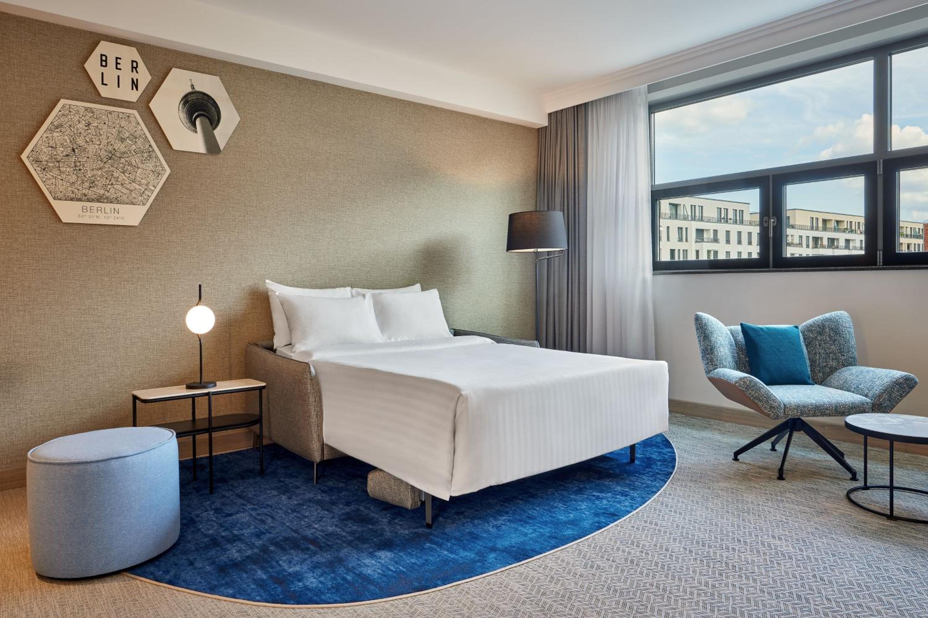 One-Bedroom Apartment King with Sofa Bed