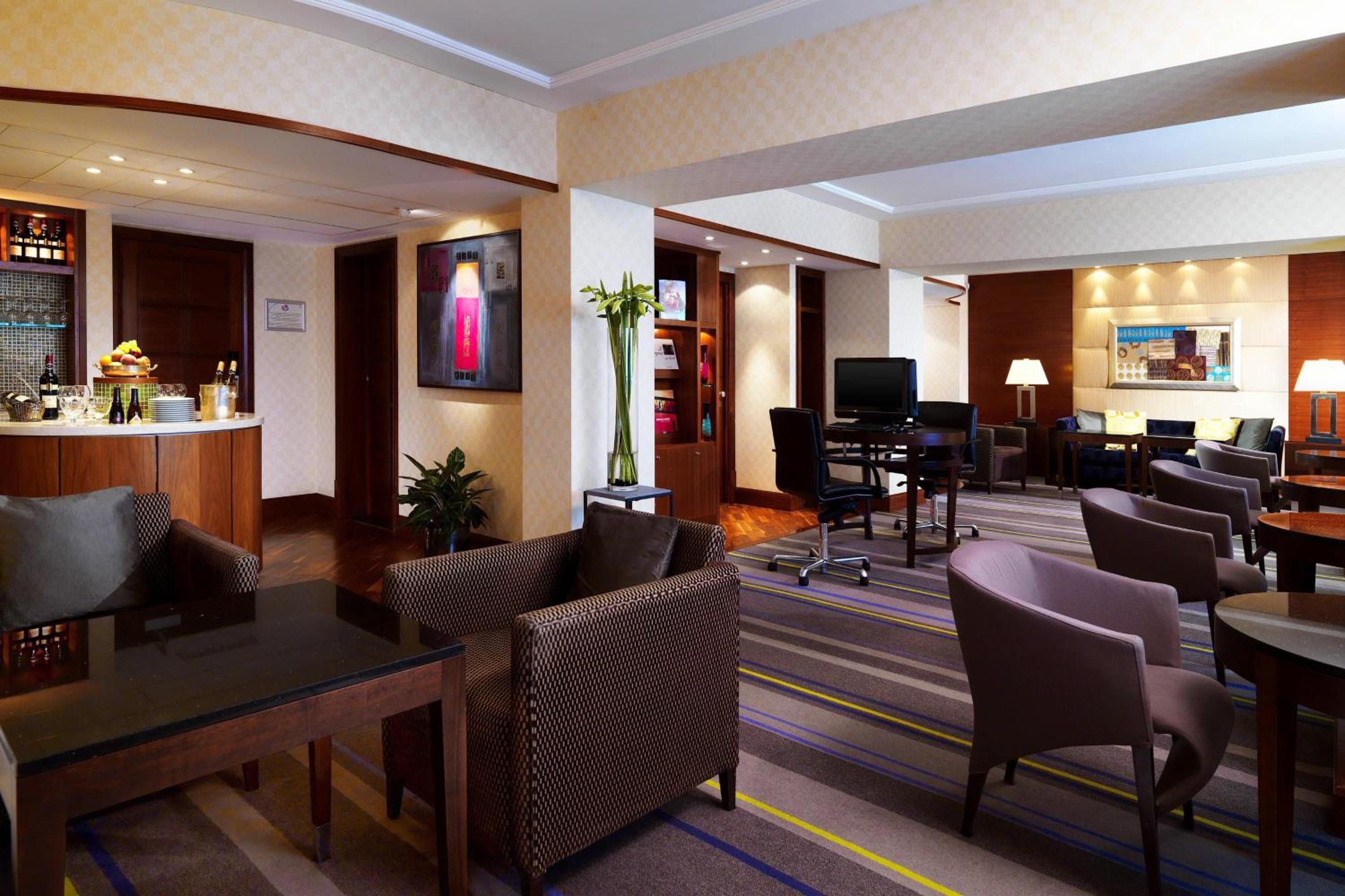 Junior Suite, Club lounge access, Junior Suite, 1 King