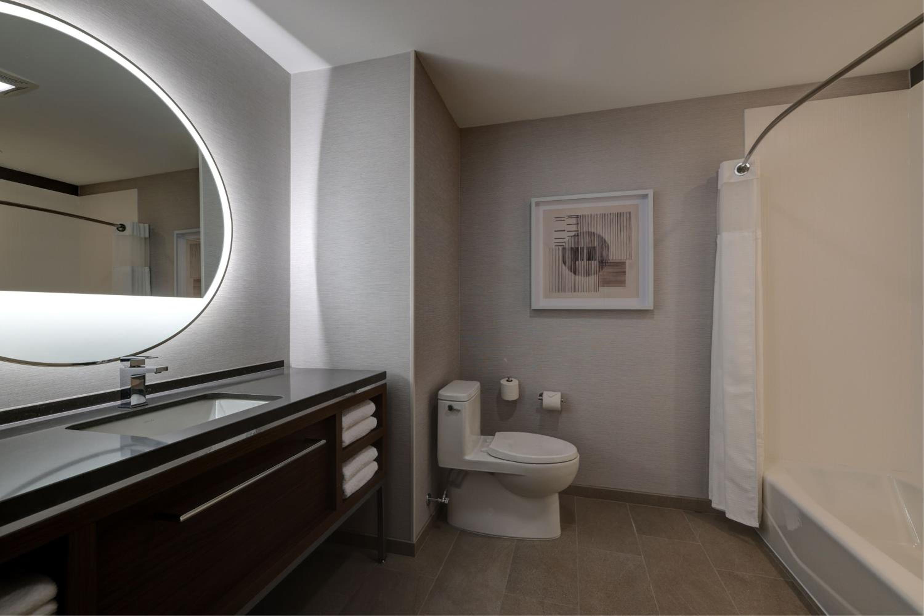 Double Queen Room - Photo 6
