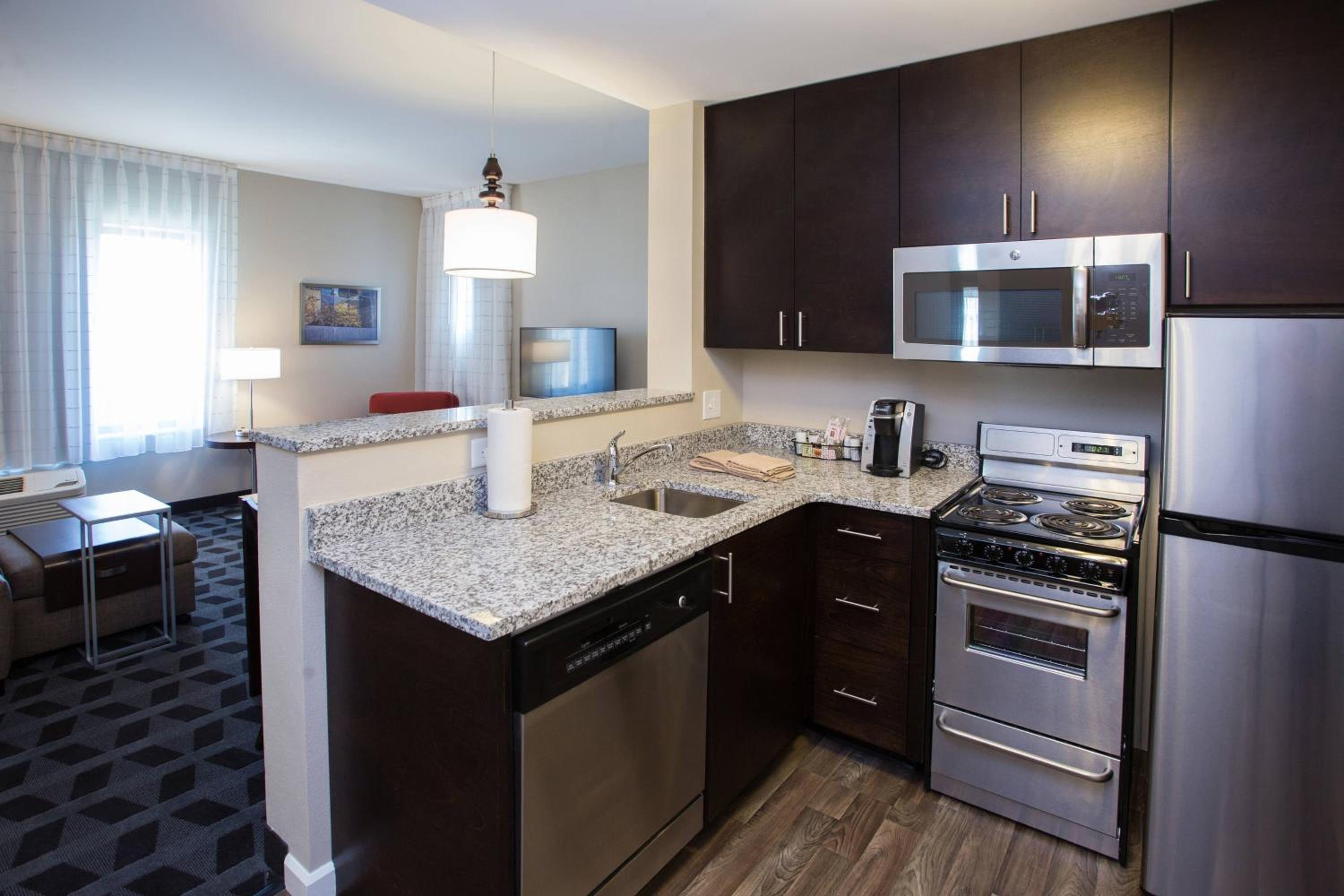 Two-Bedroom Suite photo 2