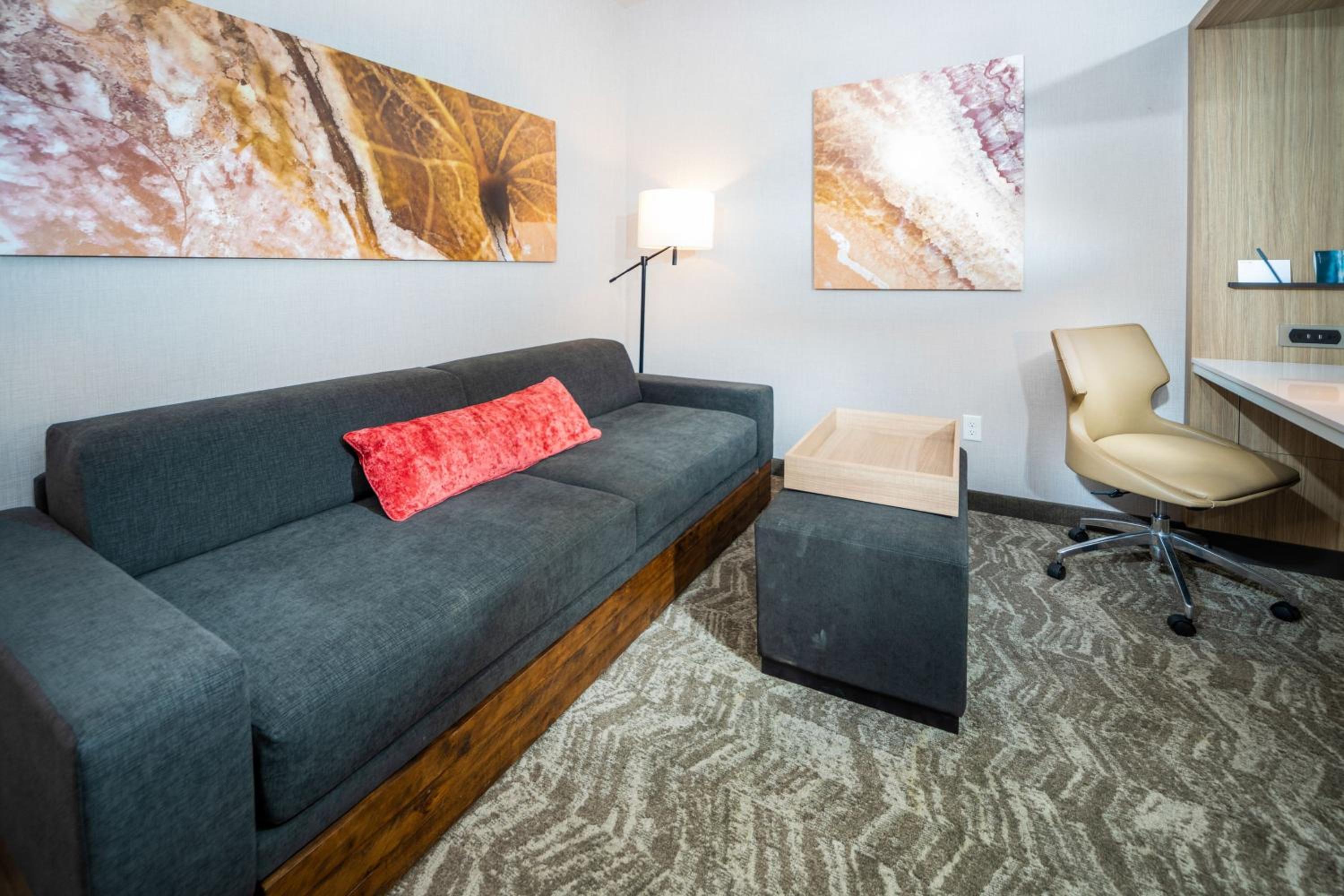King Suite with Trundle Bed - Photo 1