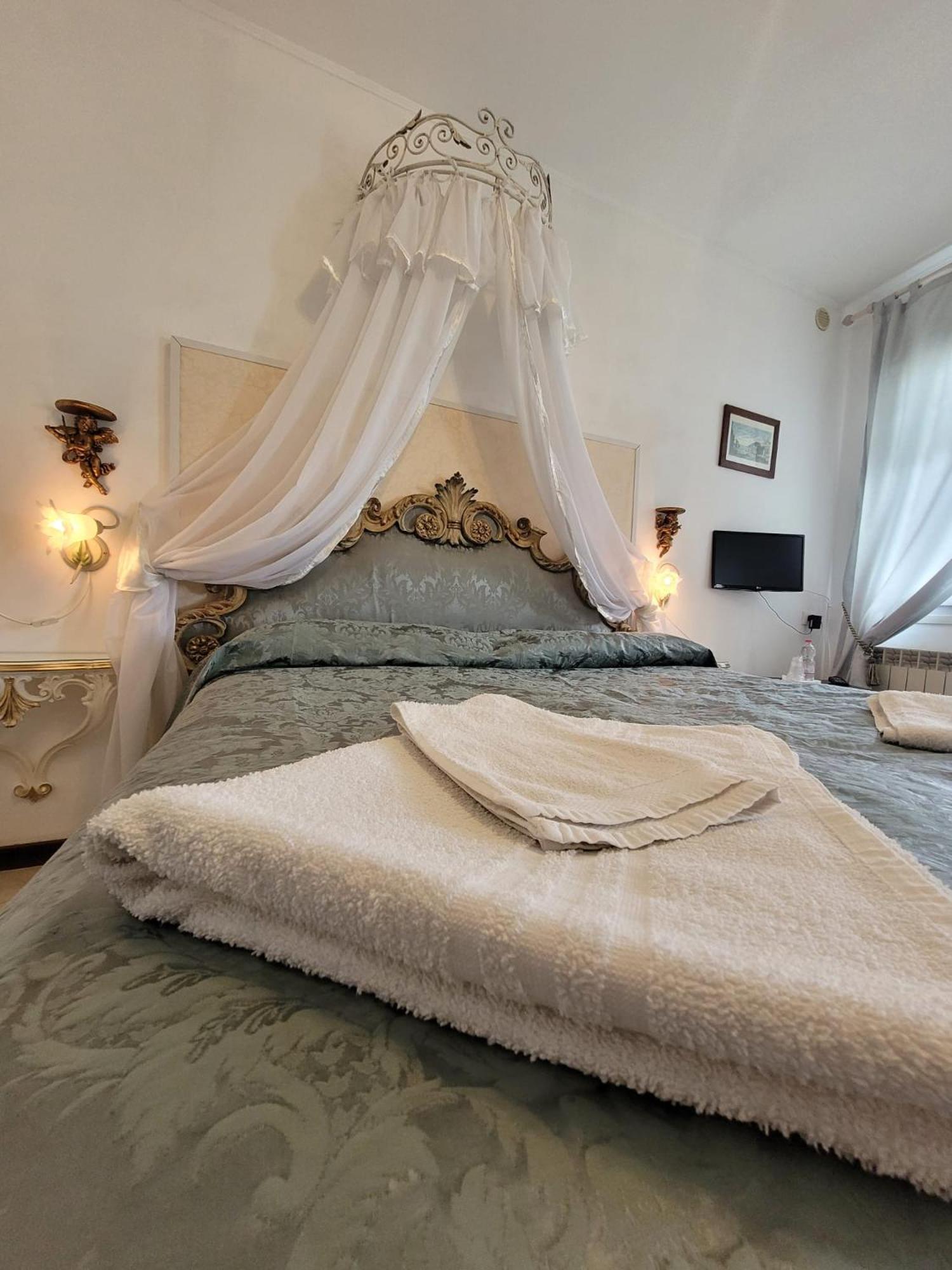 King Room with Sea View photo 3