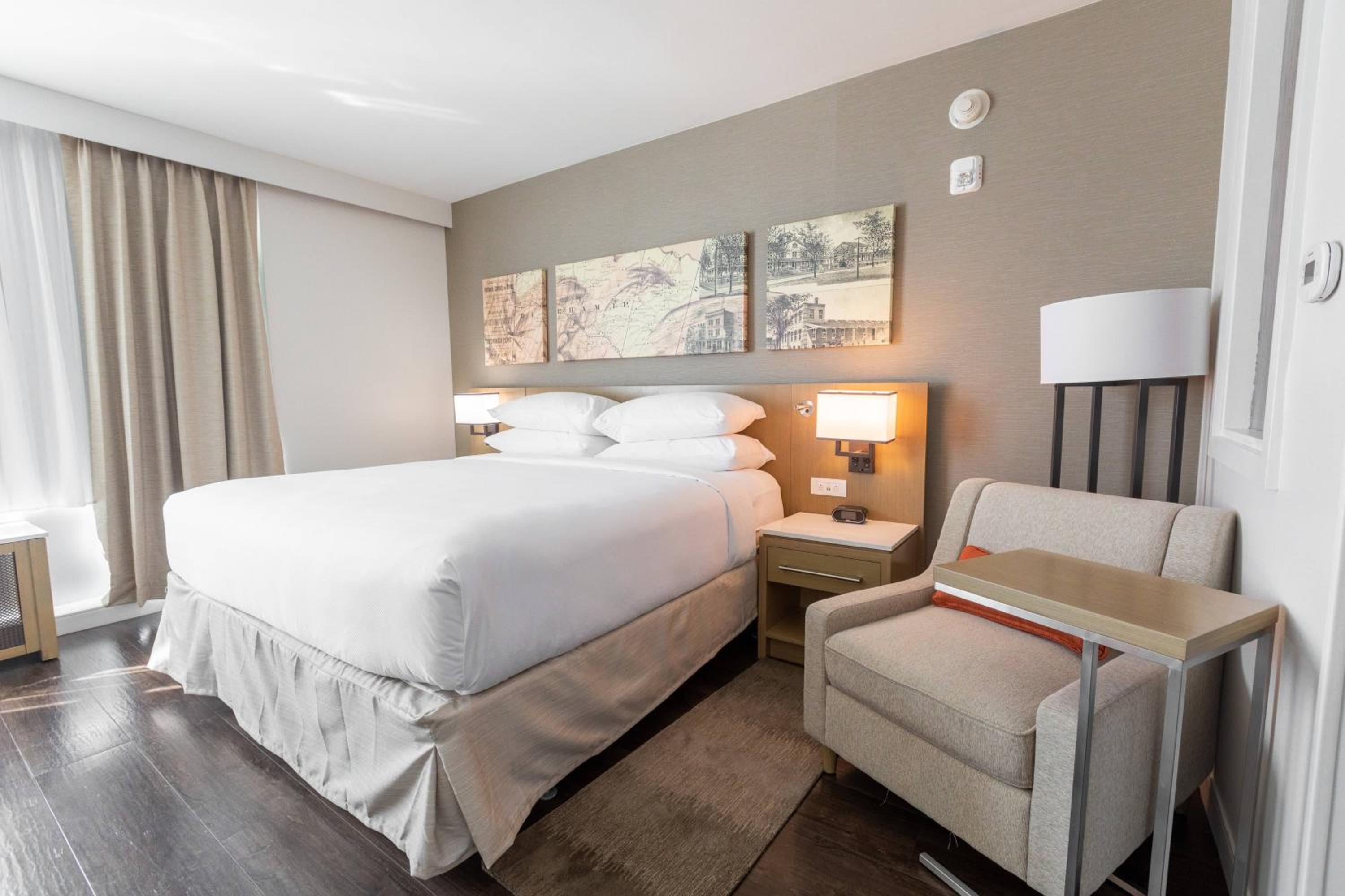 King Room with Courtyard View - Photo 3