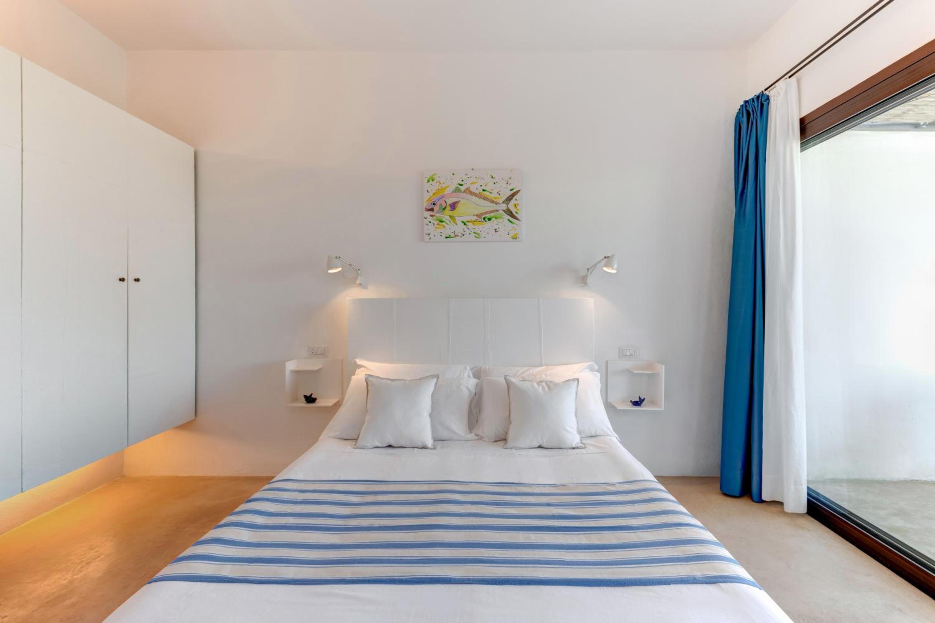 Double Room with Sea View - Photo 11
