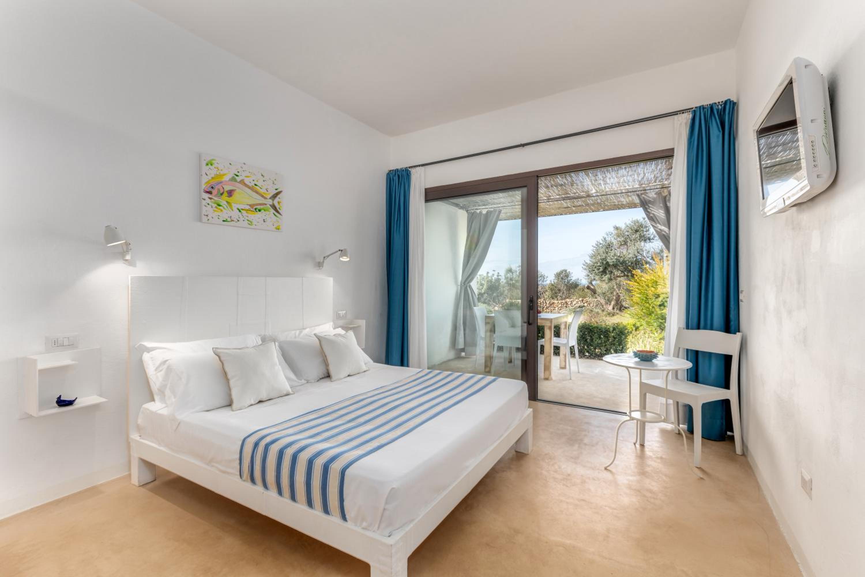 Double Room with Sea View - Photo 1