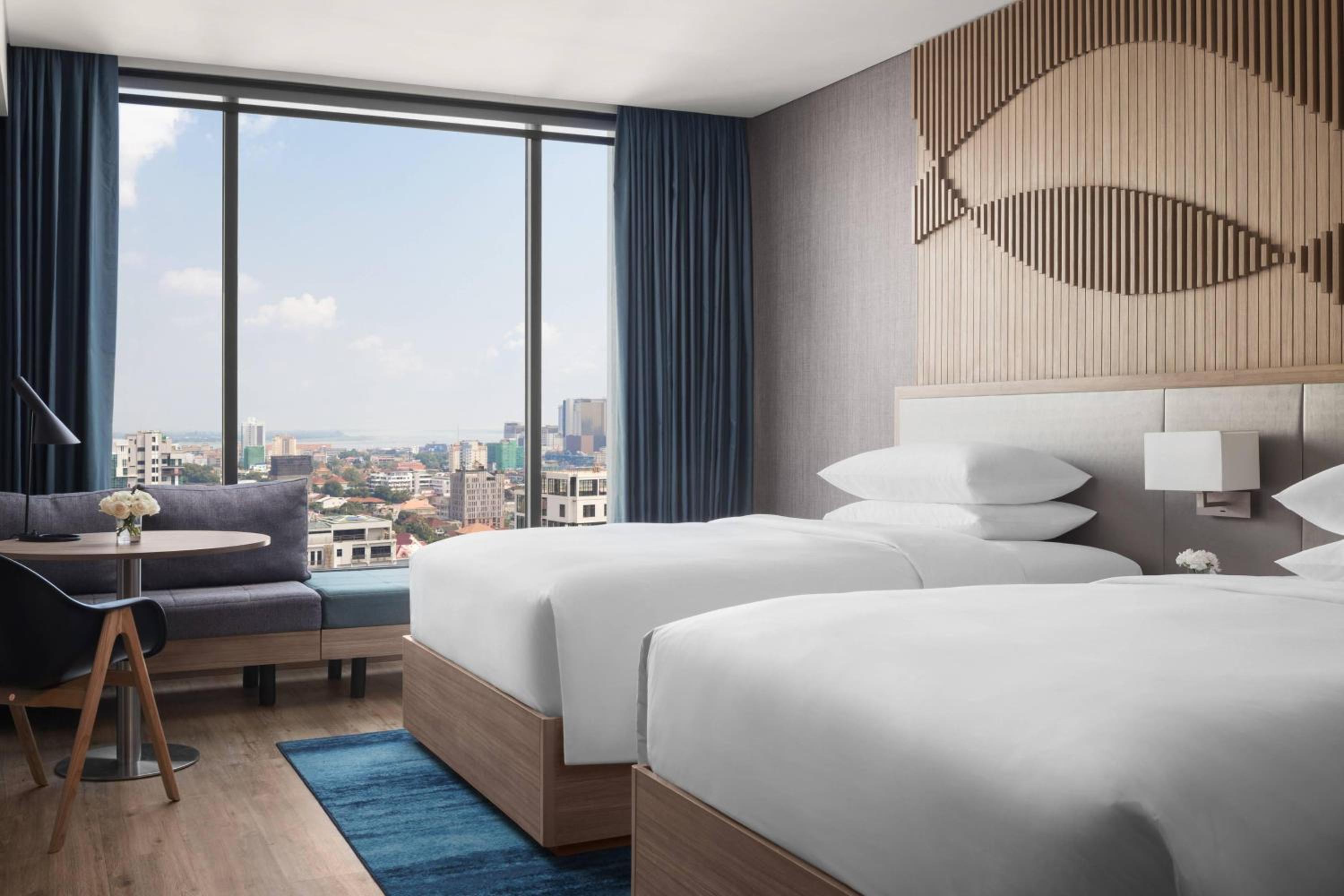 Deluxe Twin Room with Sofa bed - Photo 1