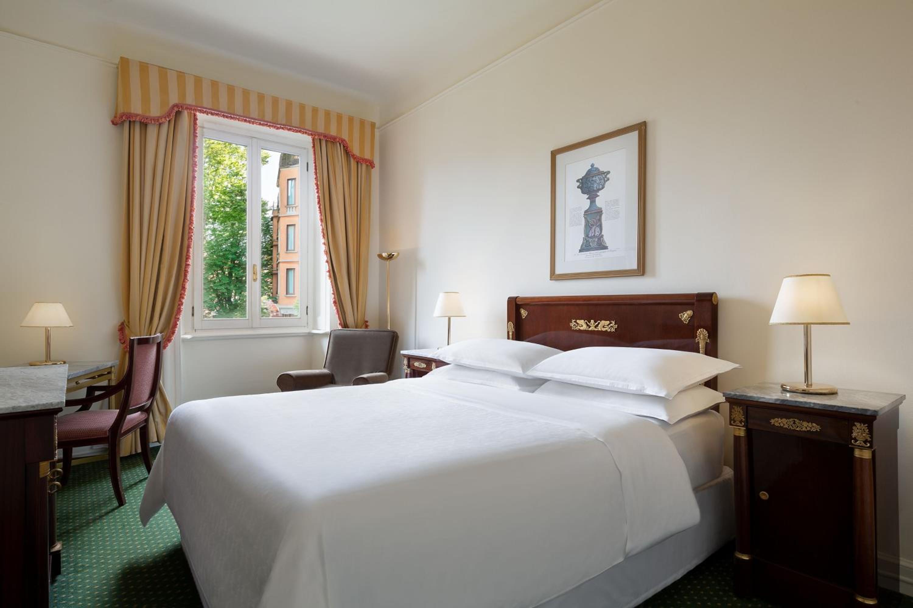 Classic Queen Room