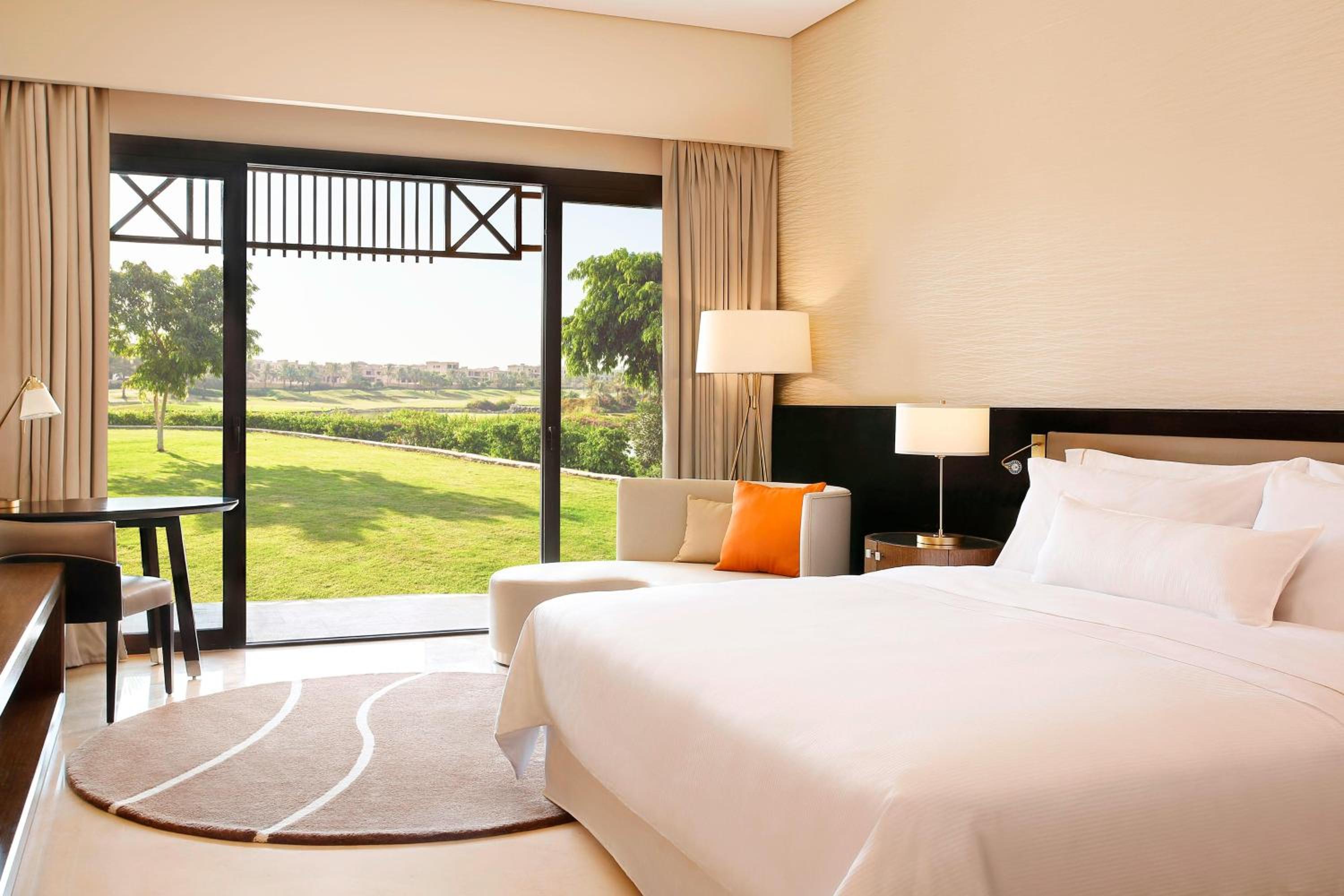 Superior Golf View Room, 1 King, Golf view
