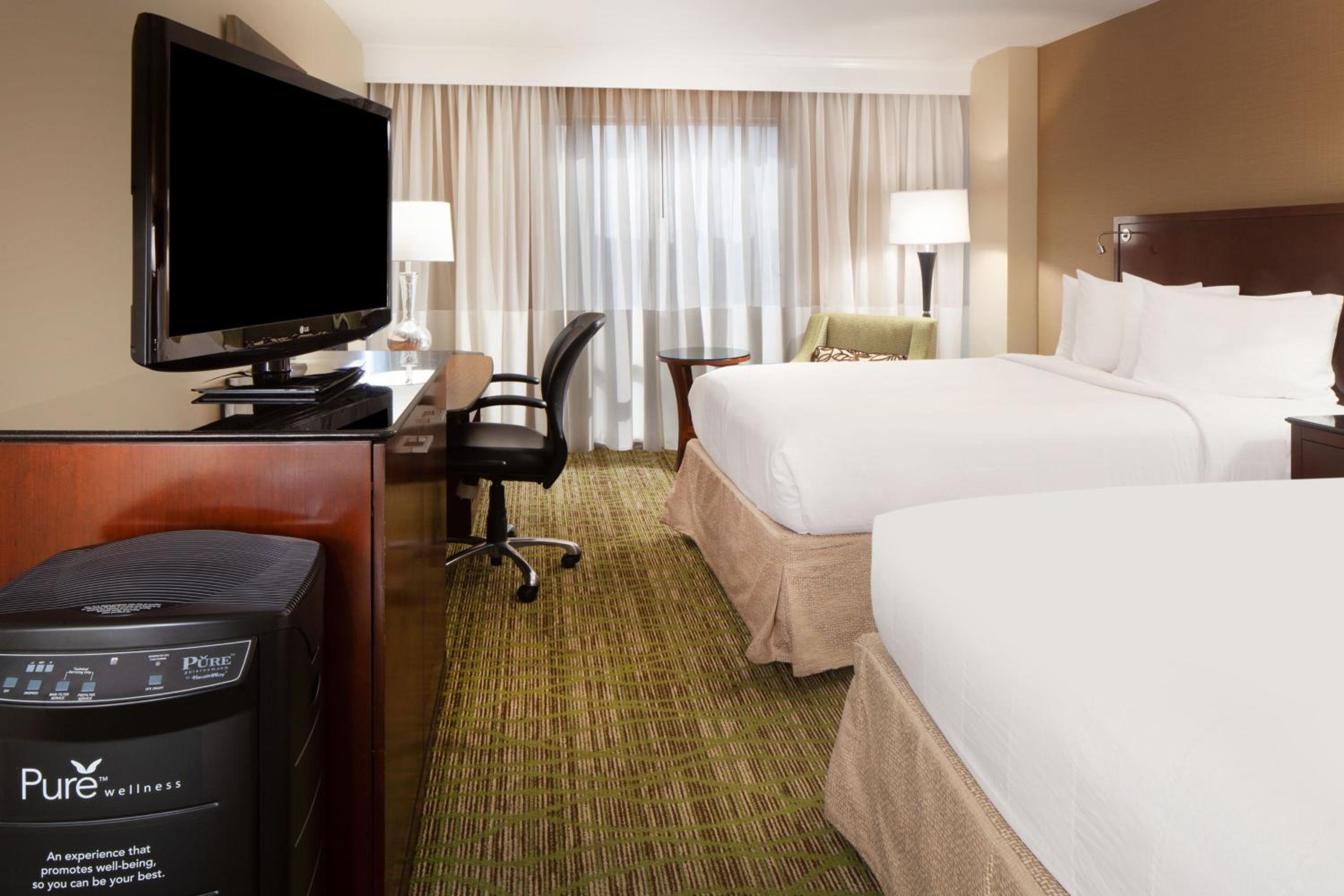 Pure Room with Two Double Beds