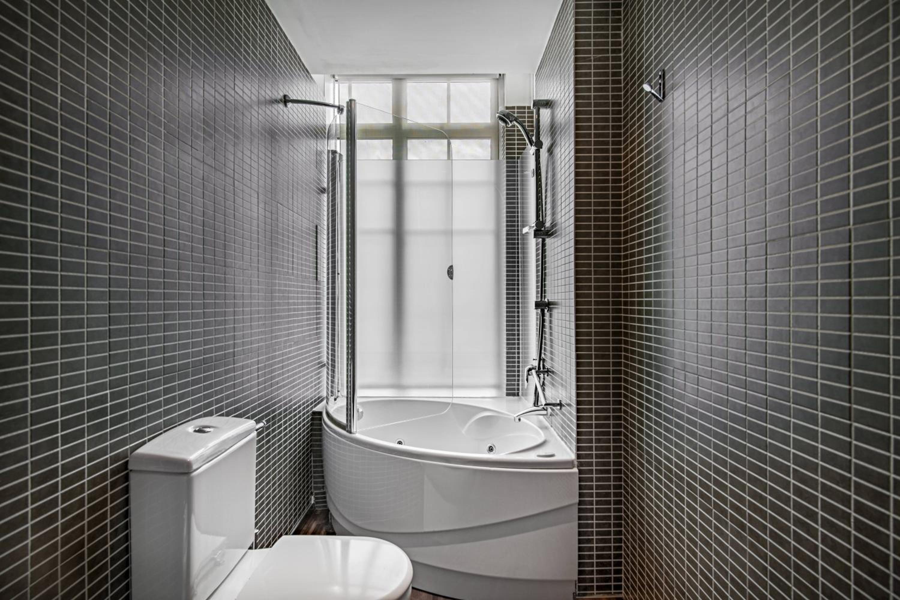 Standard Plus King Room with City View