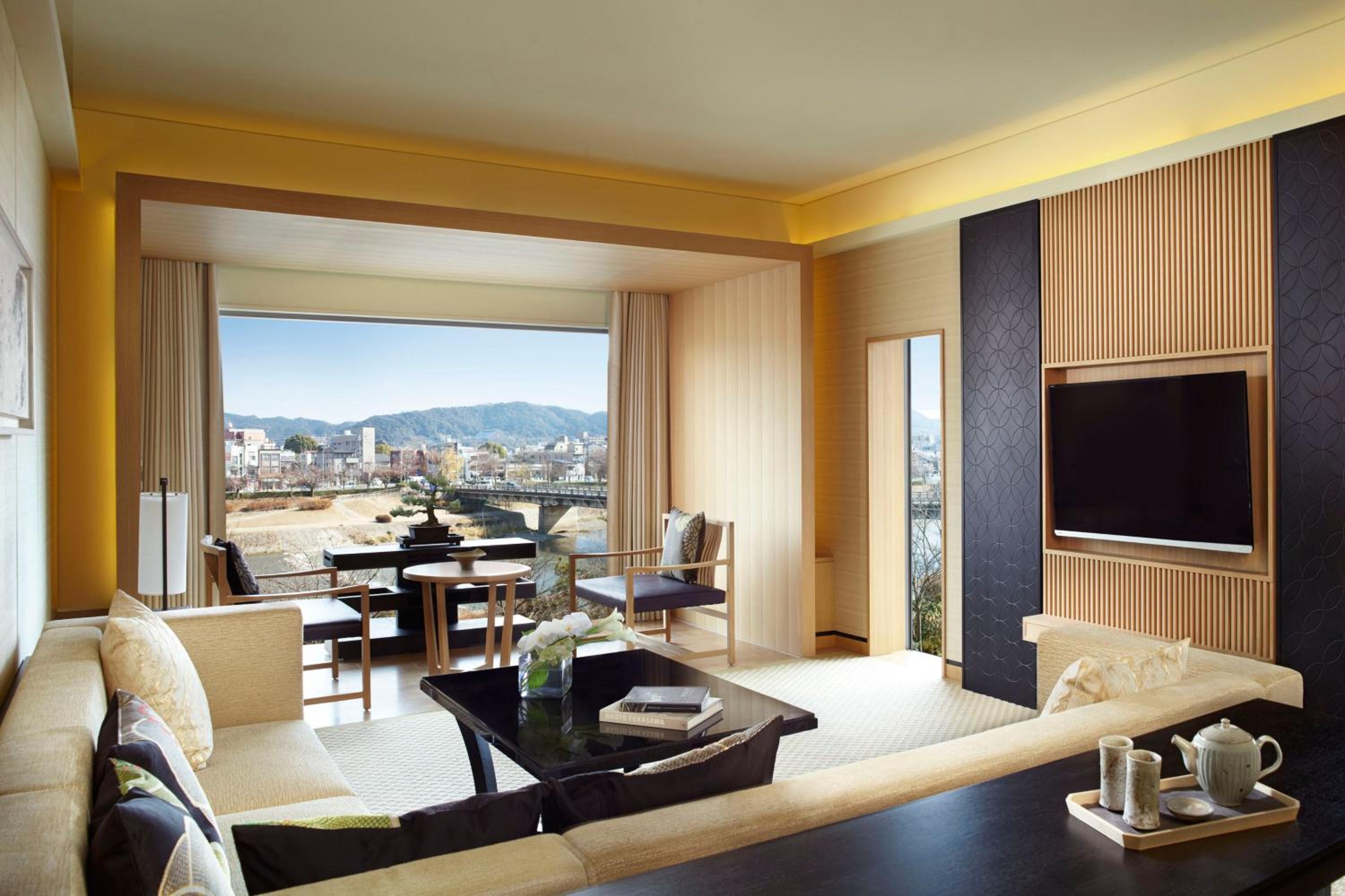 Suite KAMOGAWA, 1 Bedroom Larger Suite, 2 Double, River view