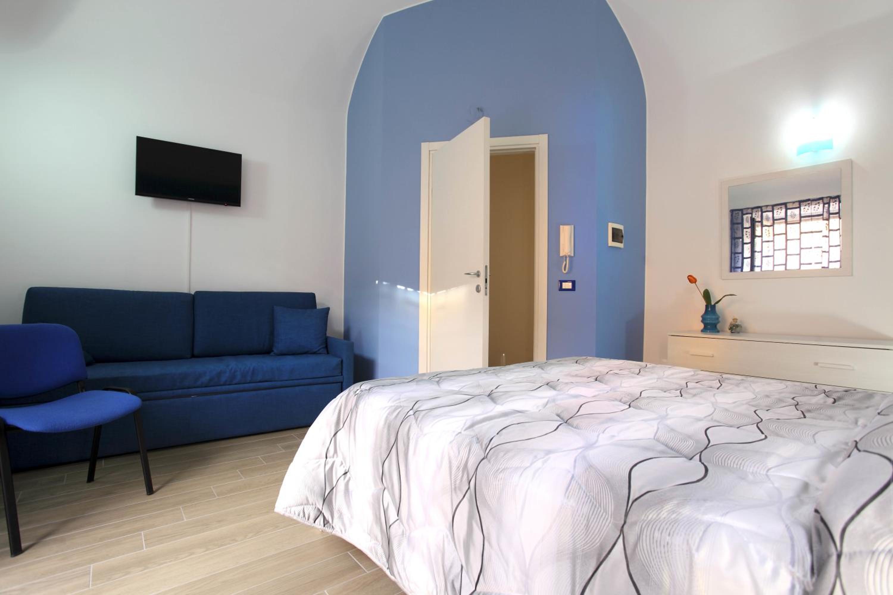 Triple Room with Private Bathroom - Photo 4