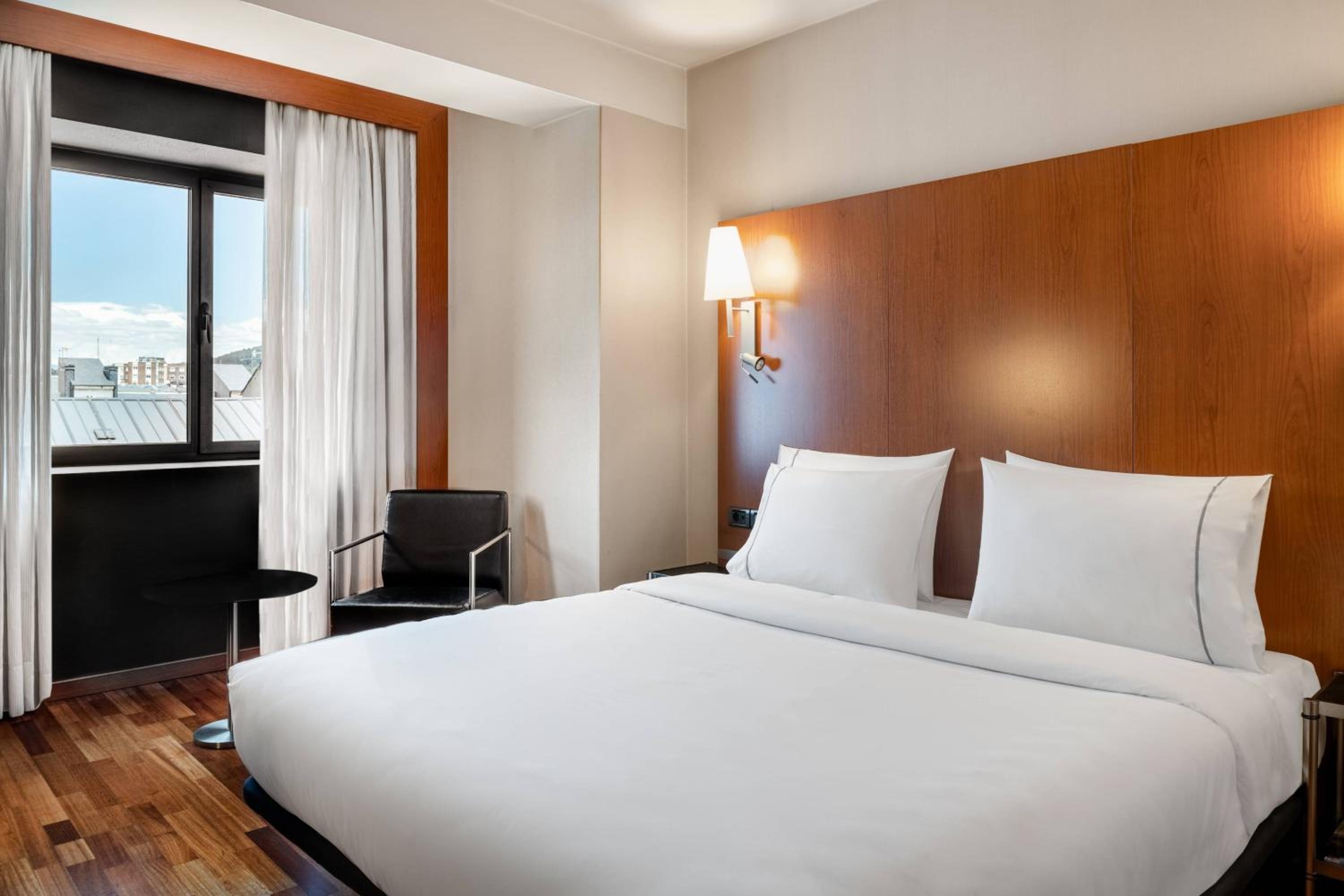 Superior Room, Guest room, 1 King