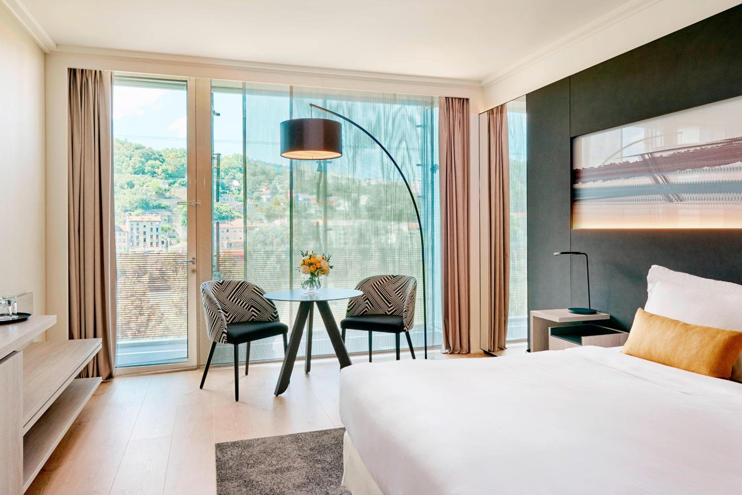 Executive King or Twin Room - Photo 2