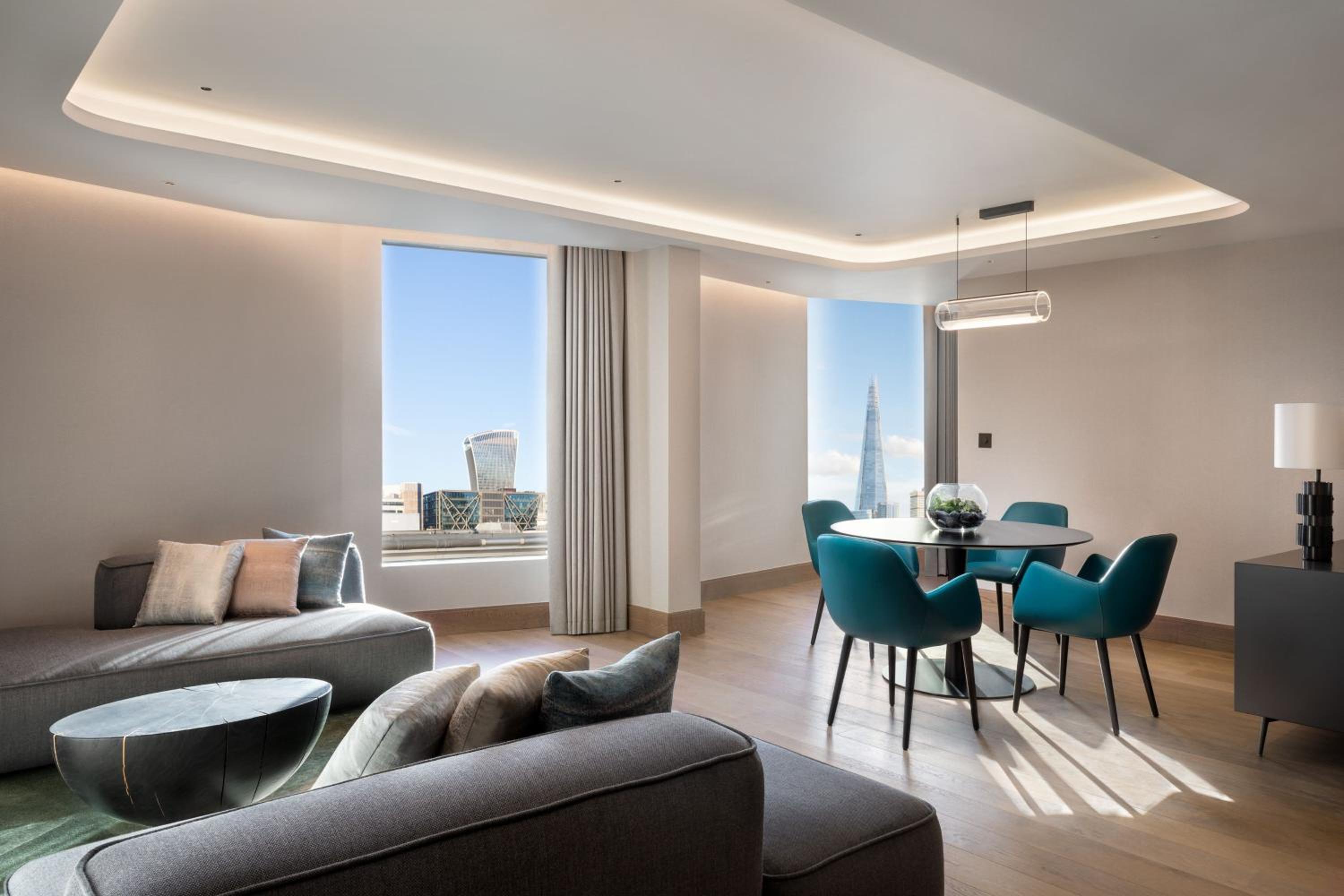 One-Bedroom Executive King Suite with City View