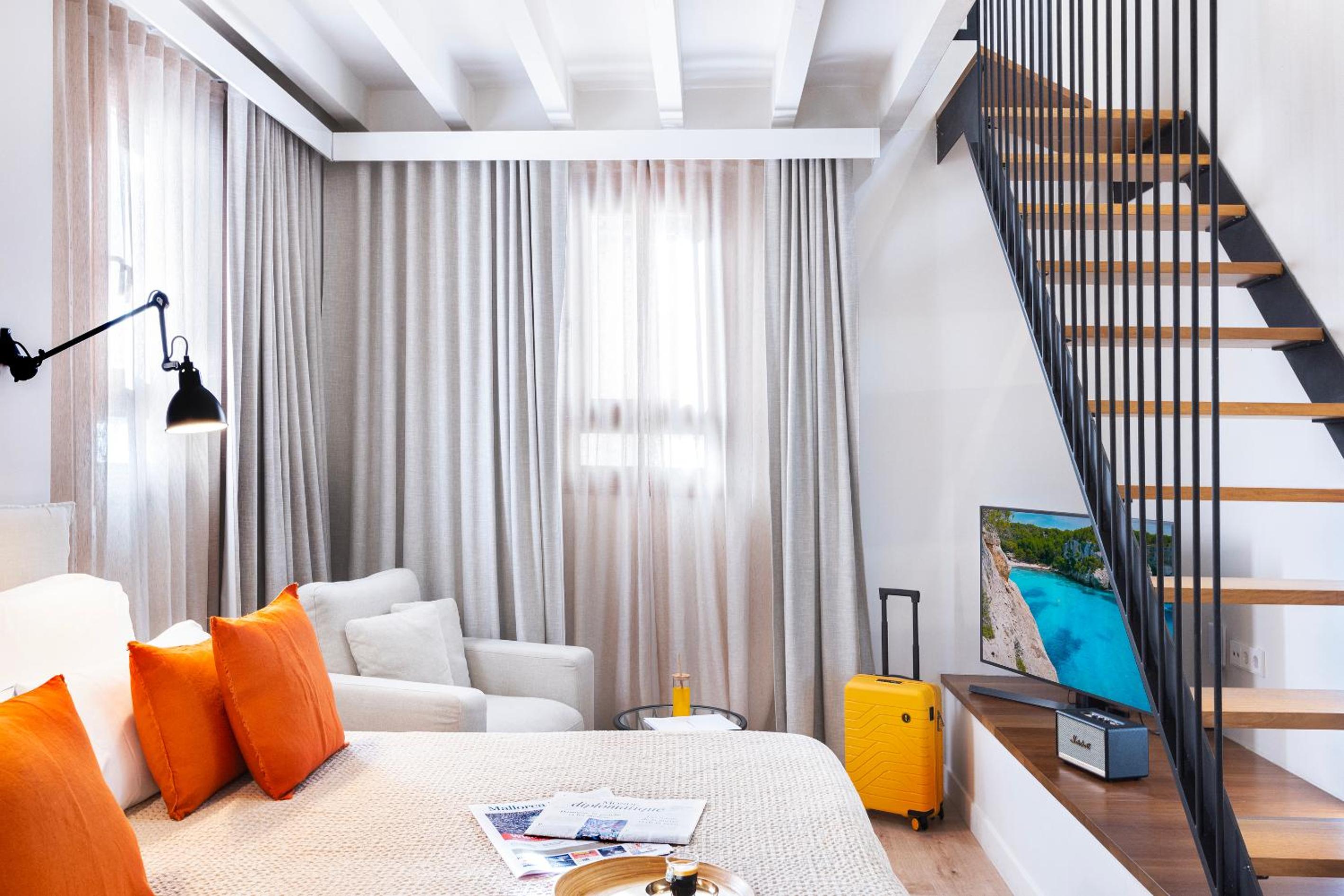 Duplex Suite - Photo 4