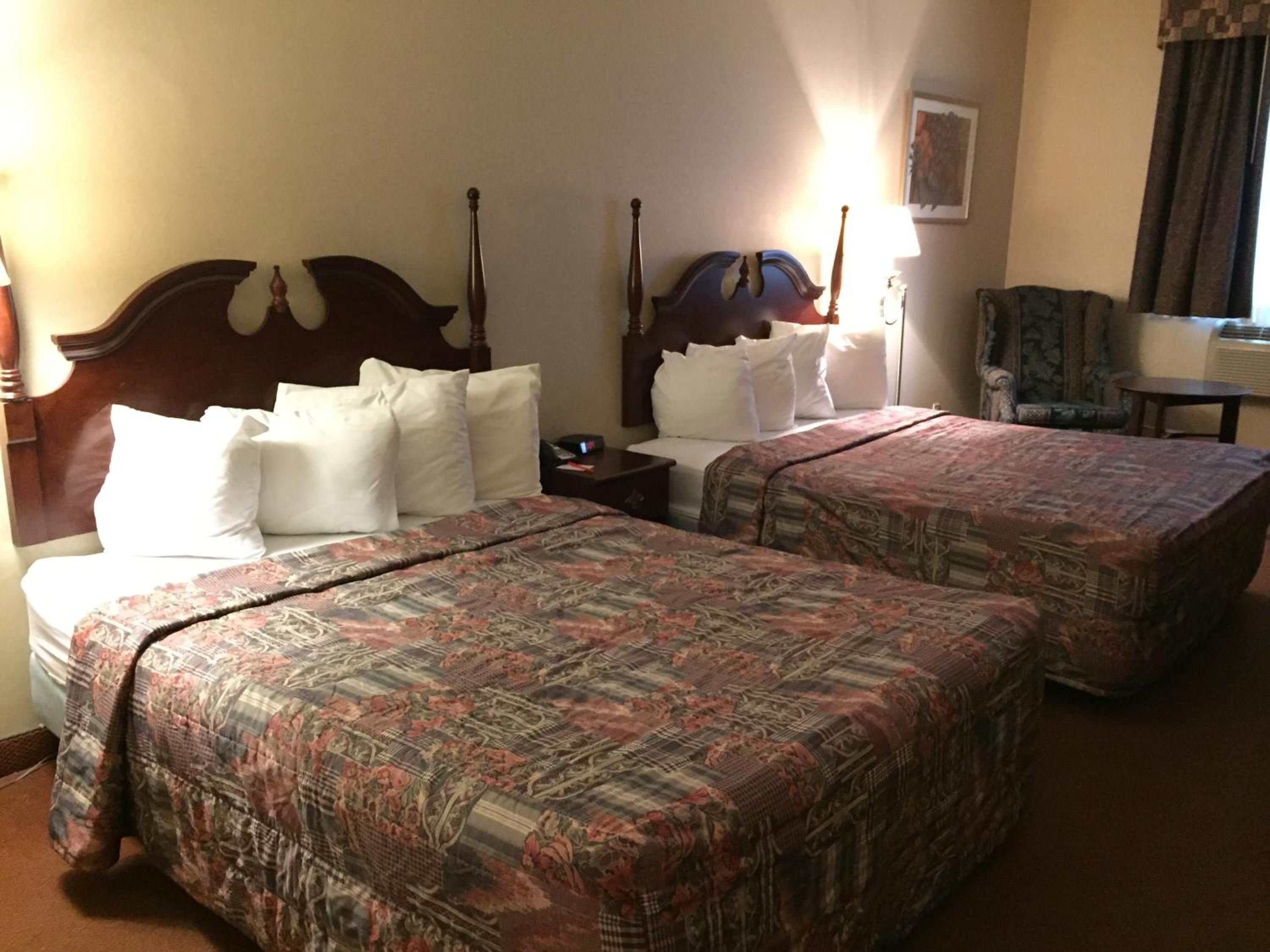 Queen Room with Two Queen Beds - Non-Smoking