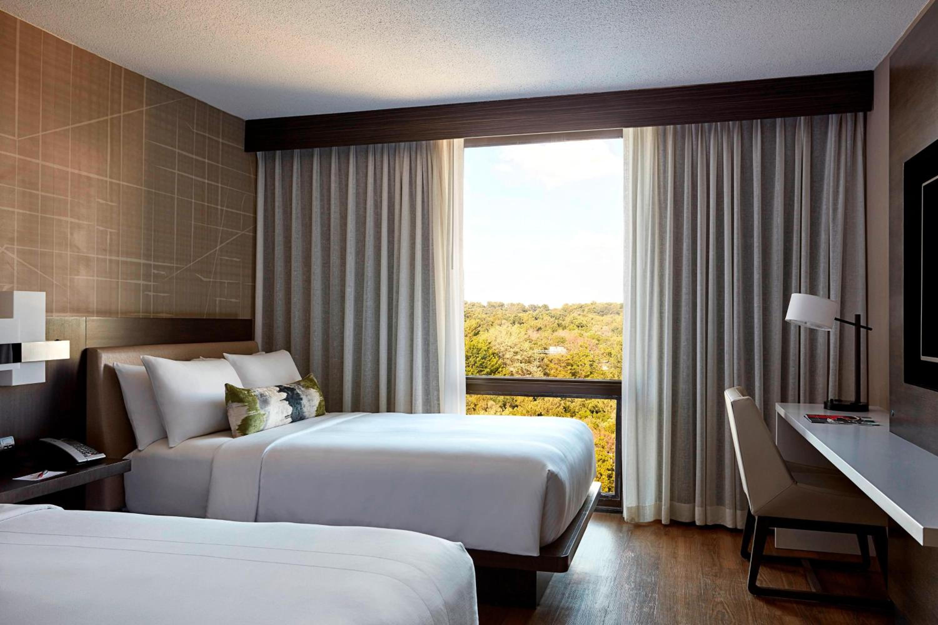King or Double Room - Photo 4