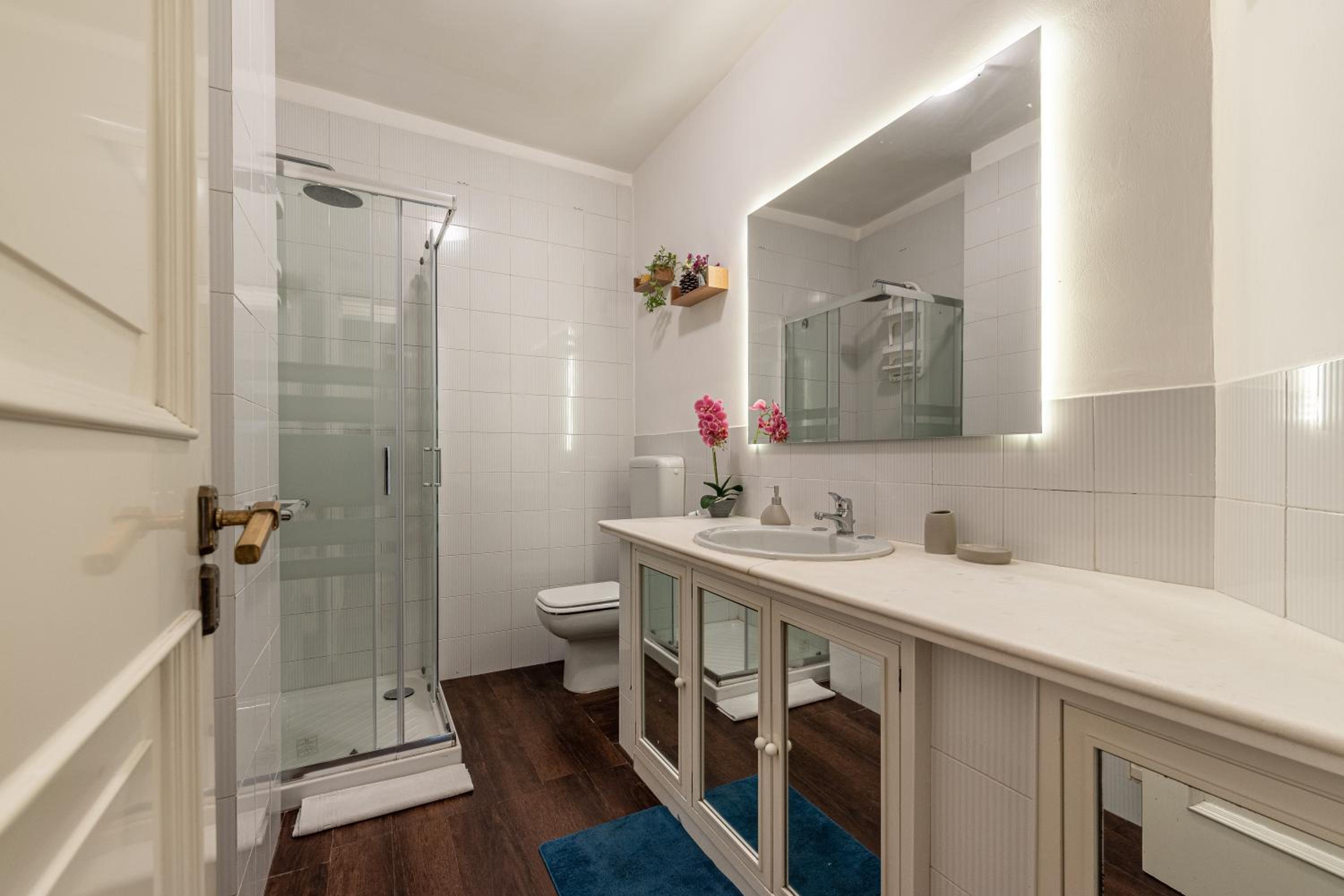 Double Room with Private External Bathroom photo 3