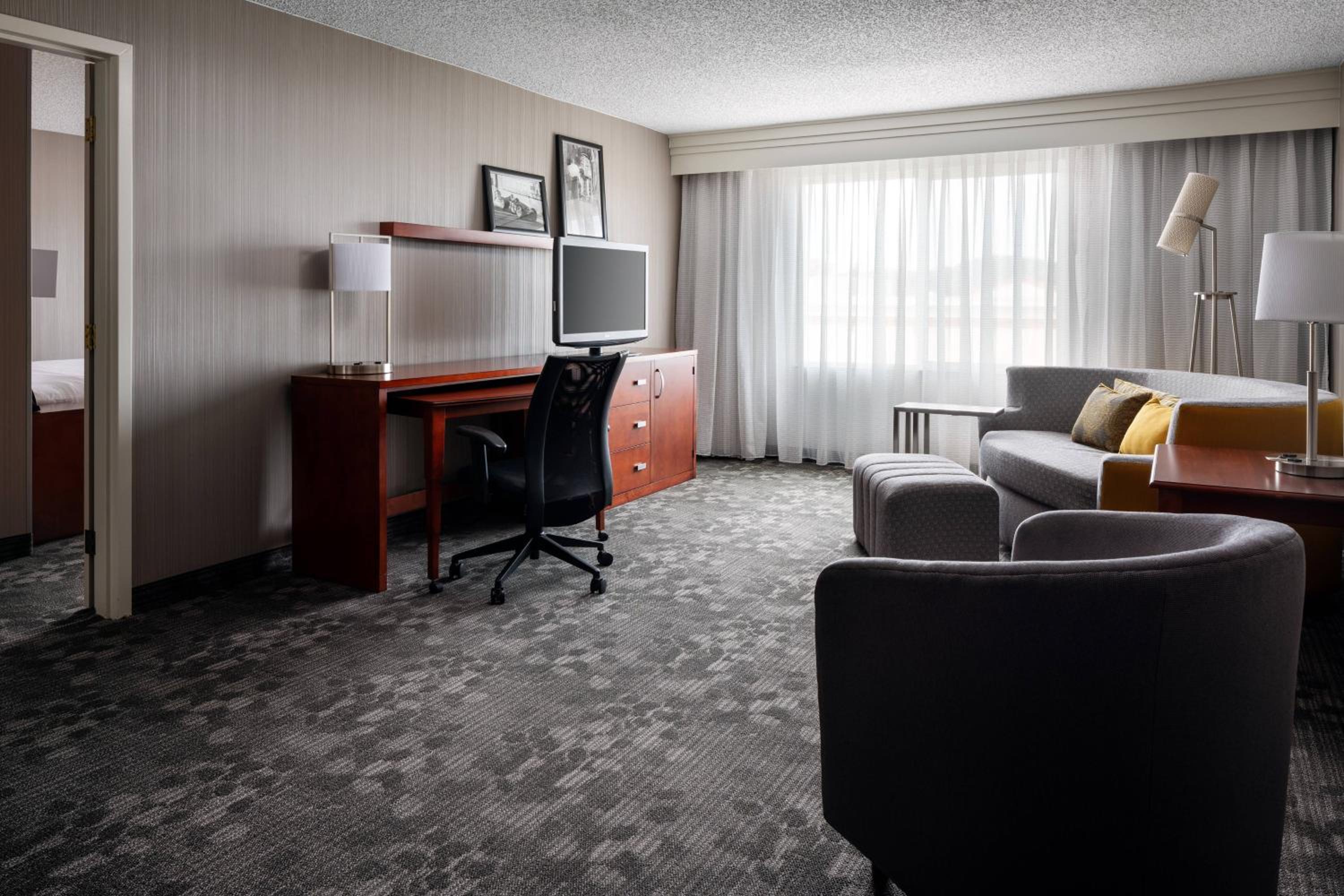 King Suite with Sofa Bed photo 1