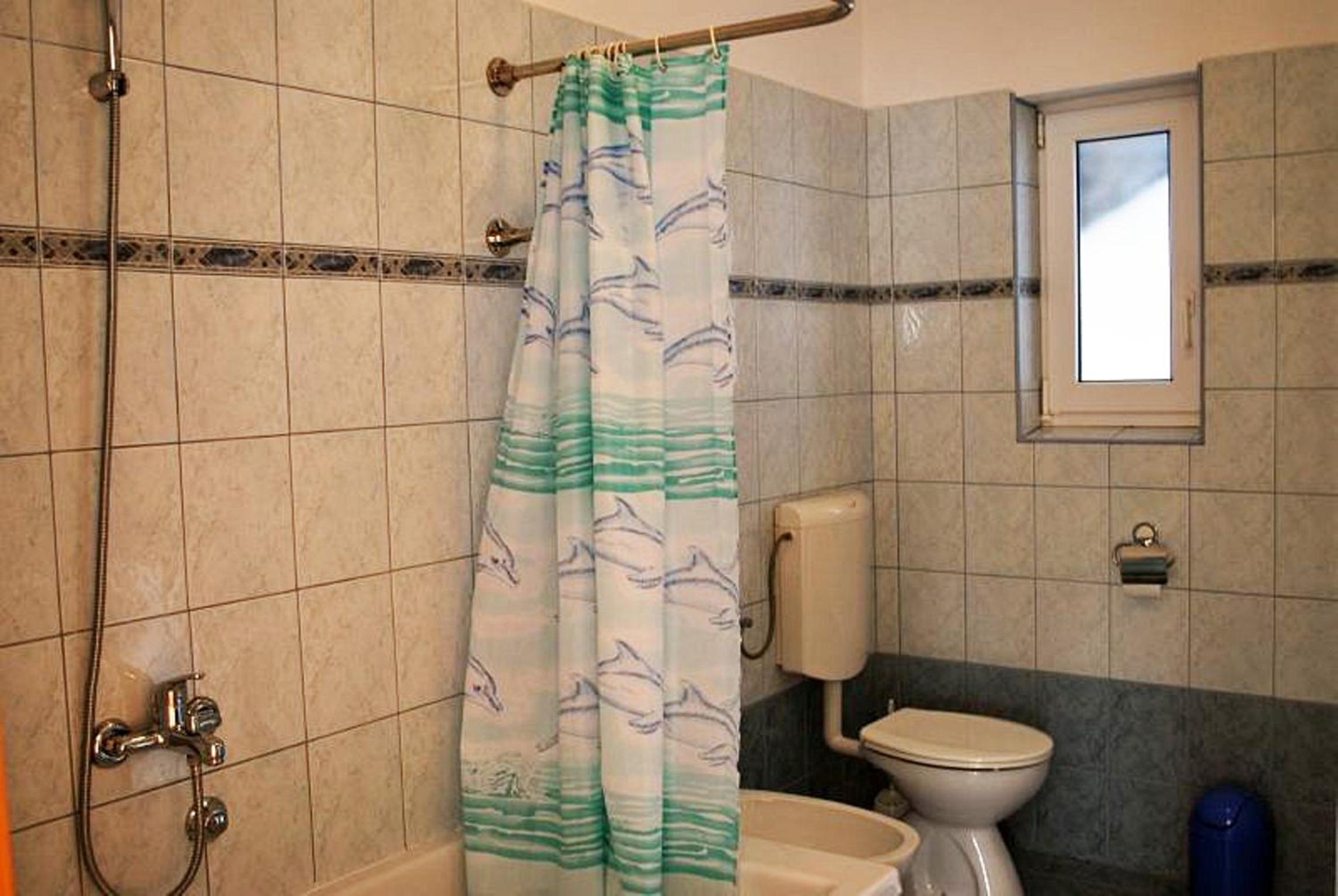 Comfort Two-Bedroom Apartment with Sea View photo 2