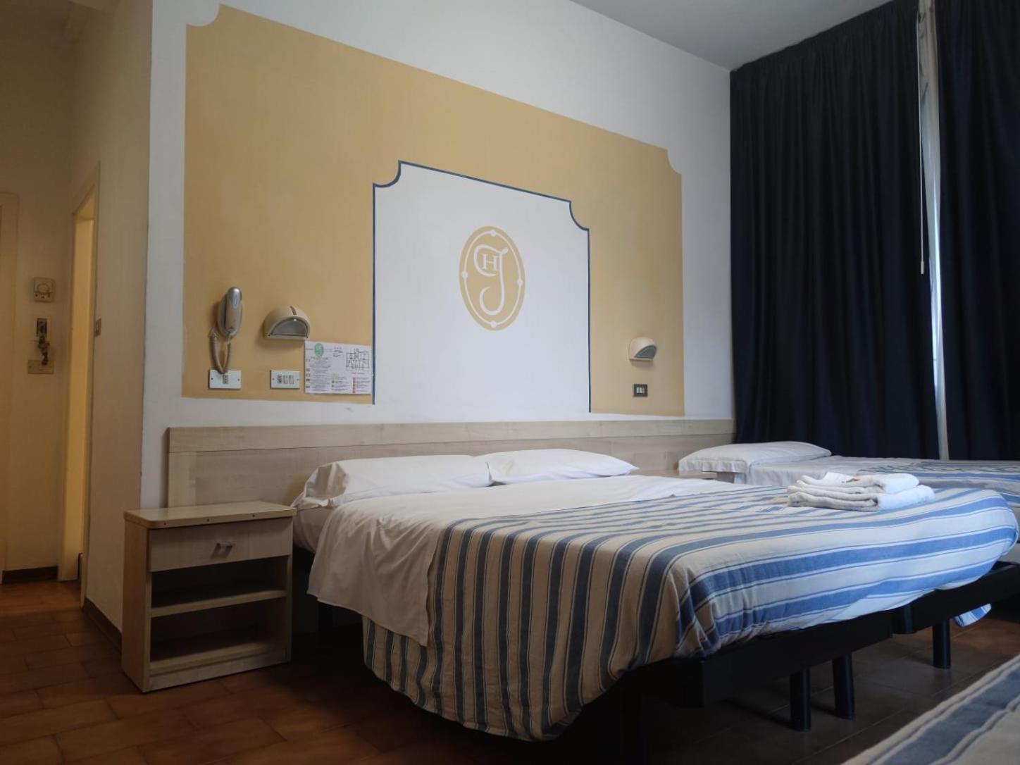Standard Double or Twin Room with Balcony photo 1