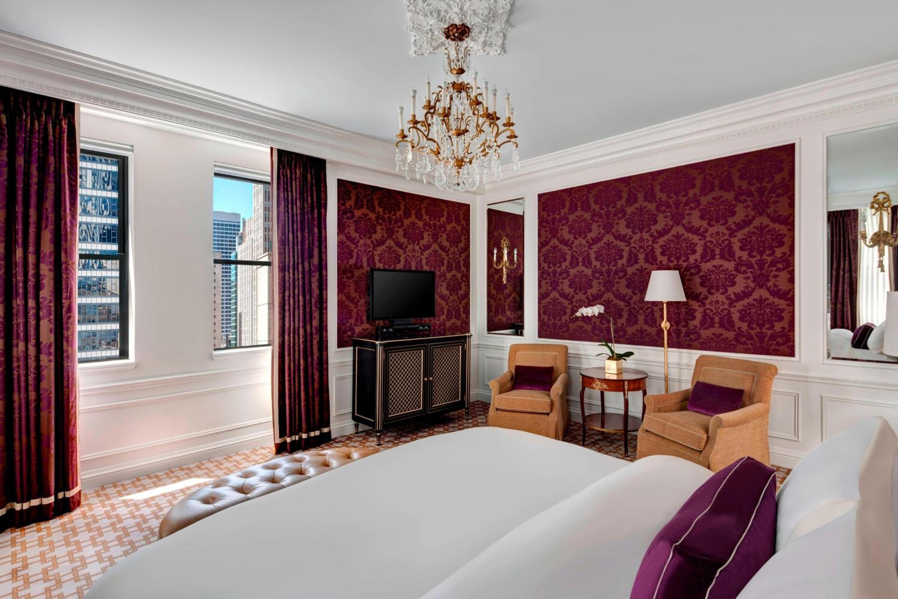 One-Bedroom Madison King Suite - Butler Service