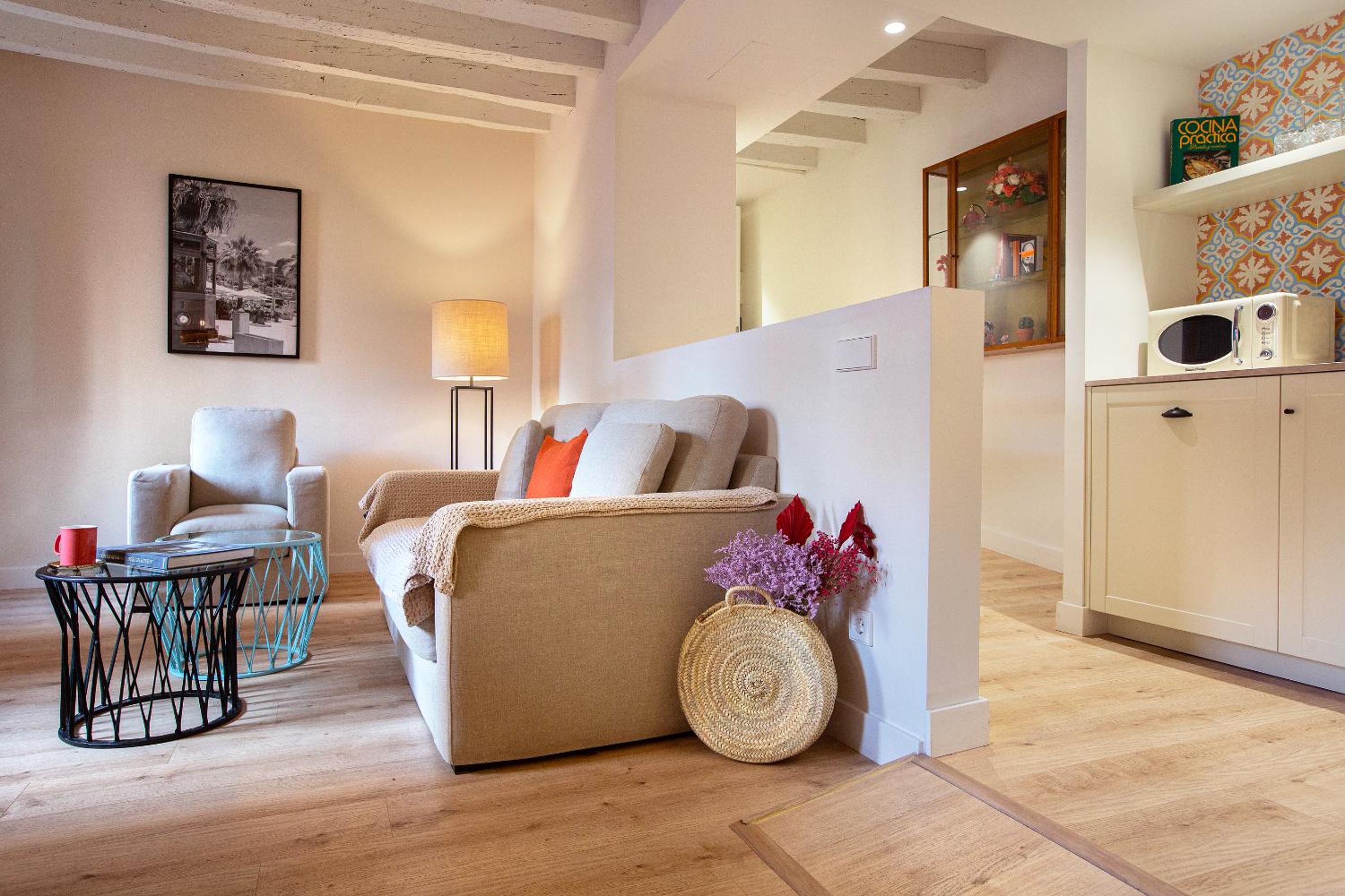 Suite - Photo 12