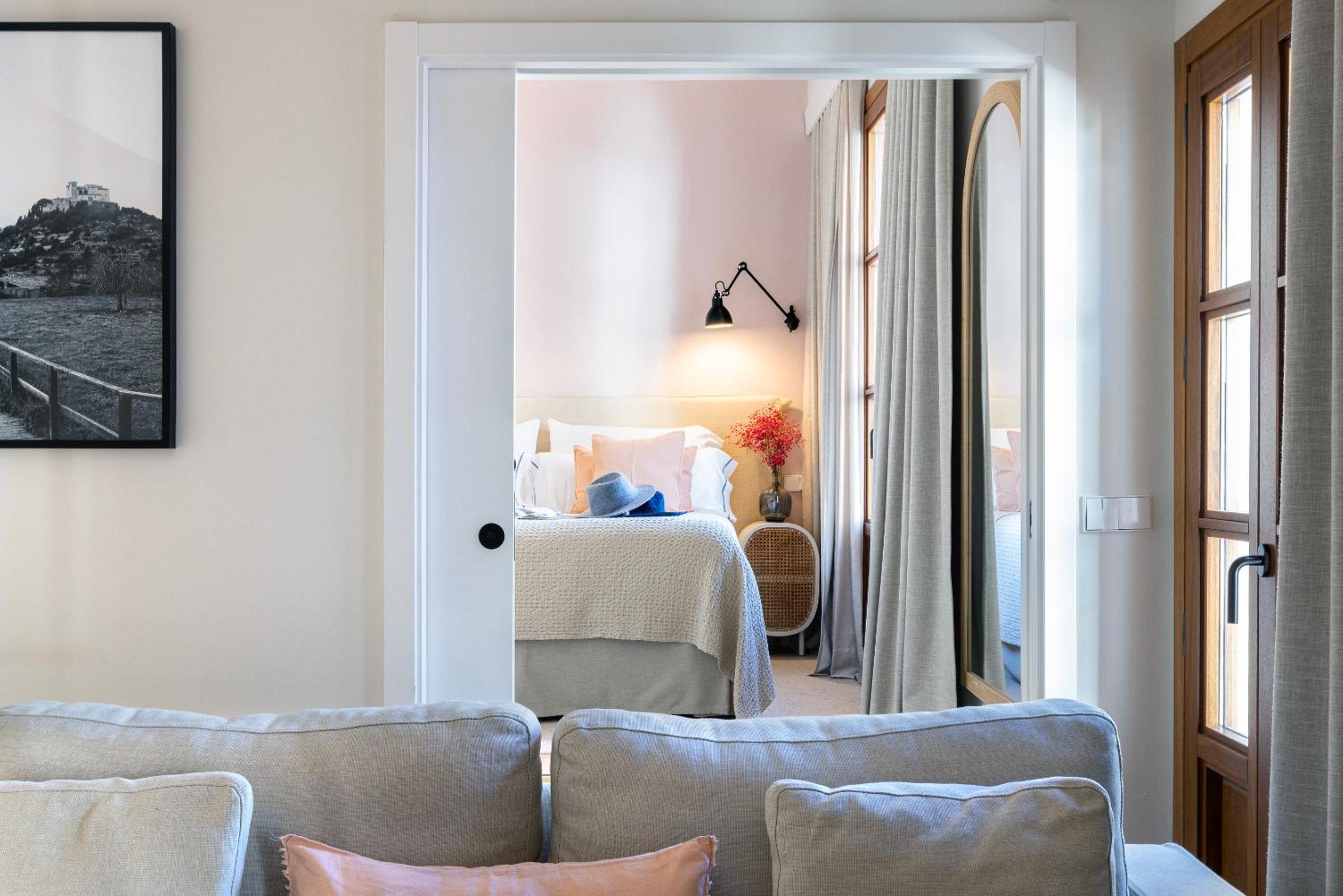 Suite - Photo 2