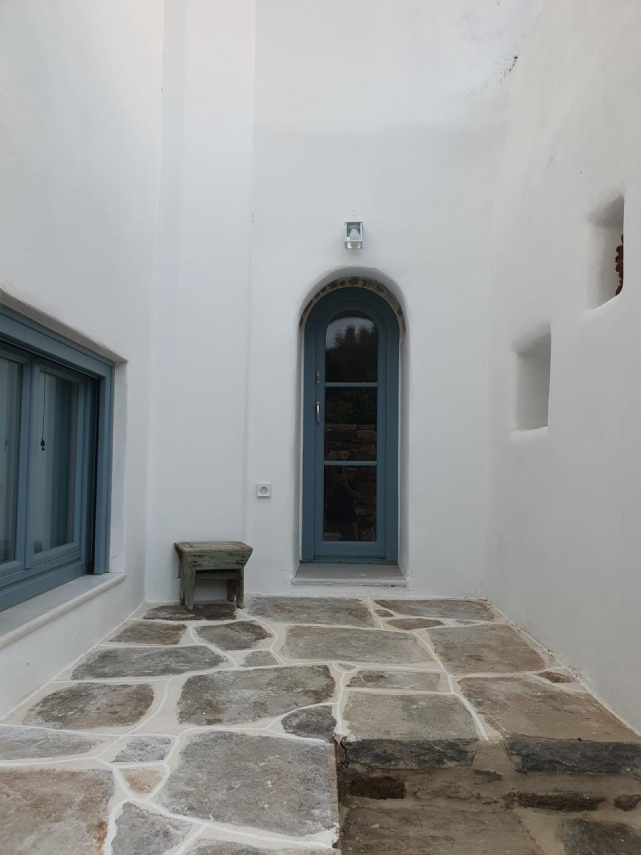 One-Bedroom House - Photo 4