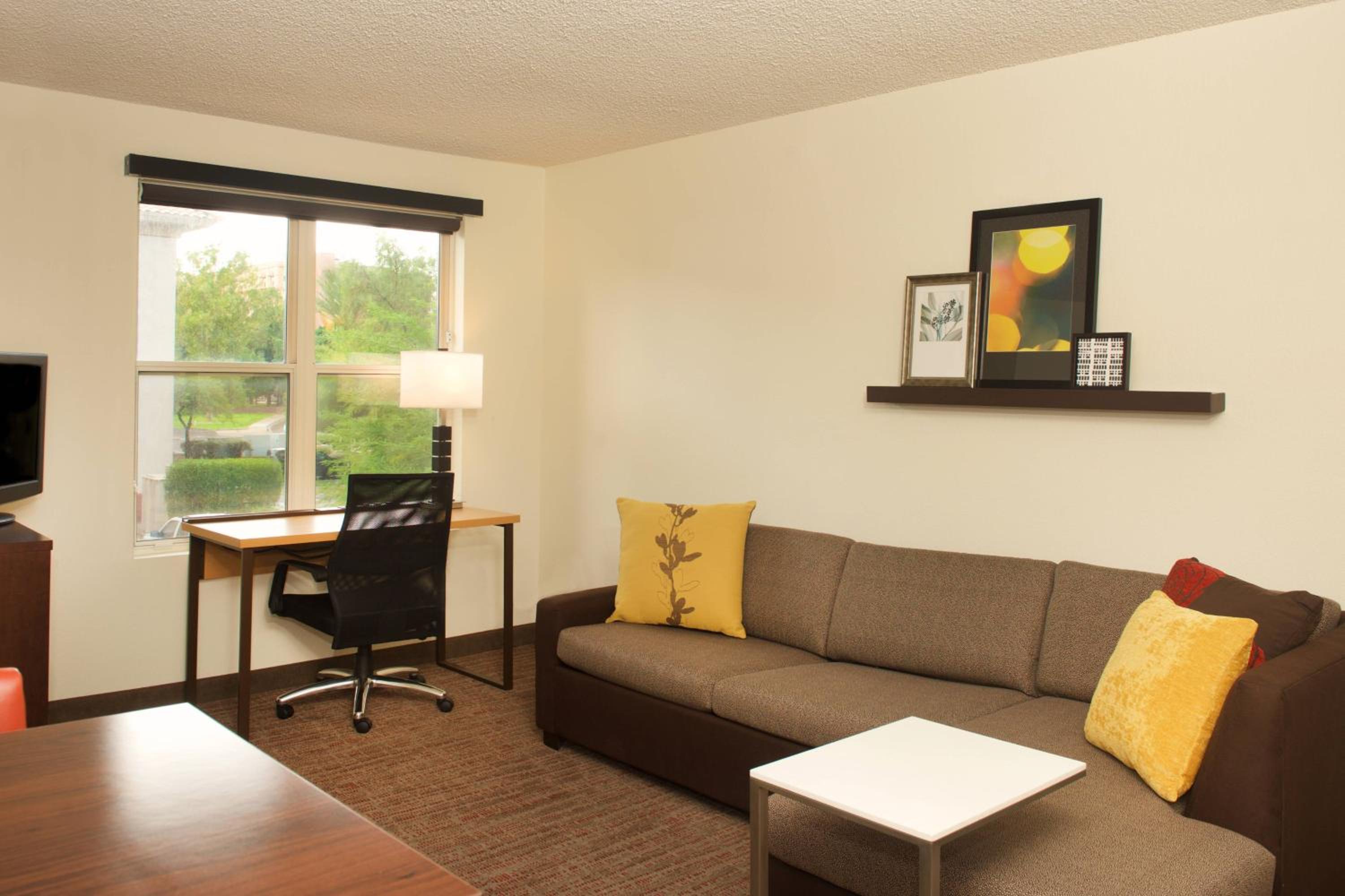 One-Bedroom Queen Suite with Sofa Bed - Photo 2