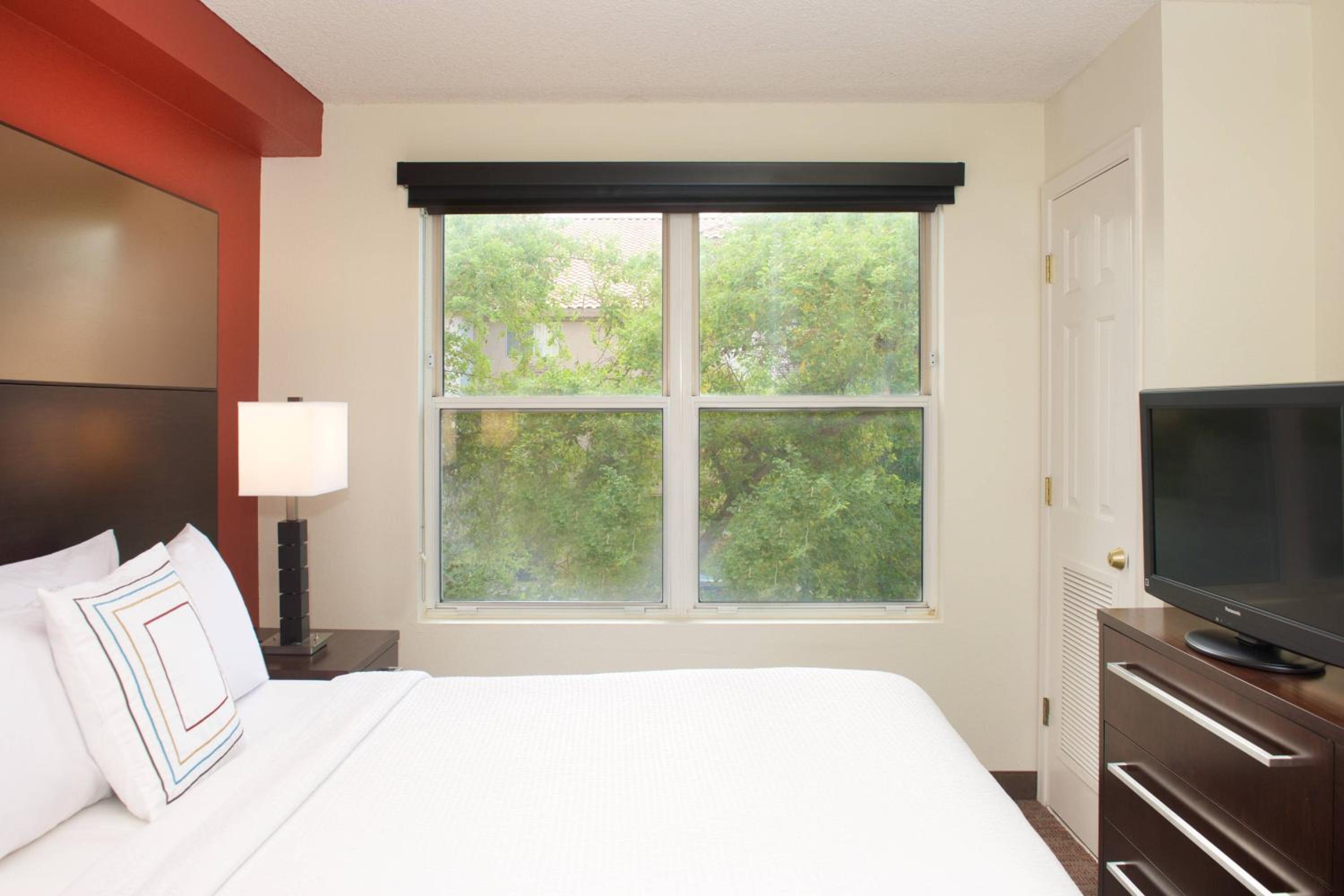 One-Bedroom Queen Suite with Sofa Bed - Photo 1