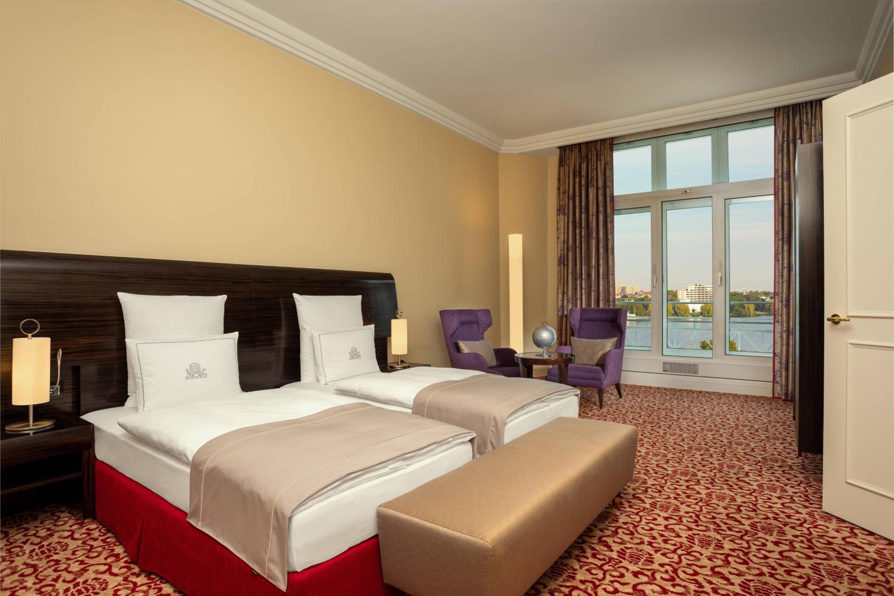 Superior Suite, 1 Bedroom Suite, 2 Twin/Single Bed(s)