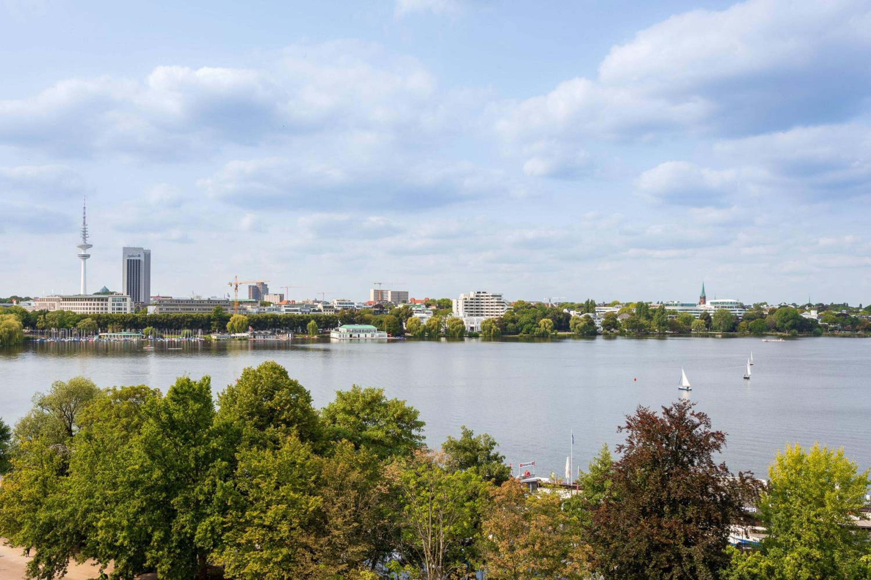 Junior Suite Lake View, Suite, 2 Twin/Single Bed(s)