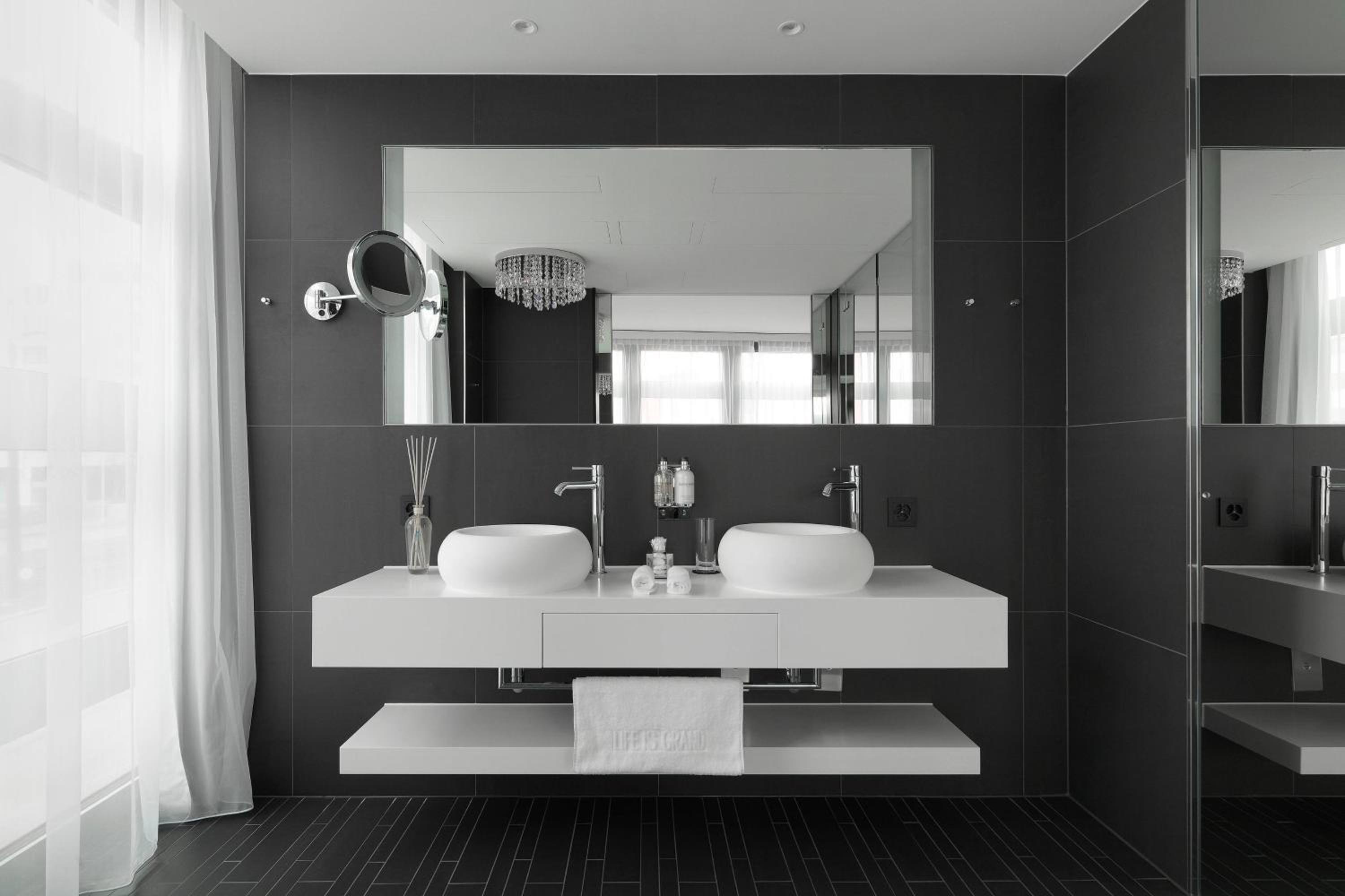 Executive Suite photo 2