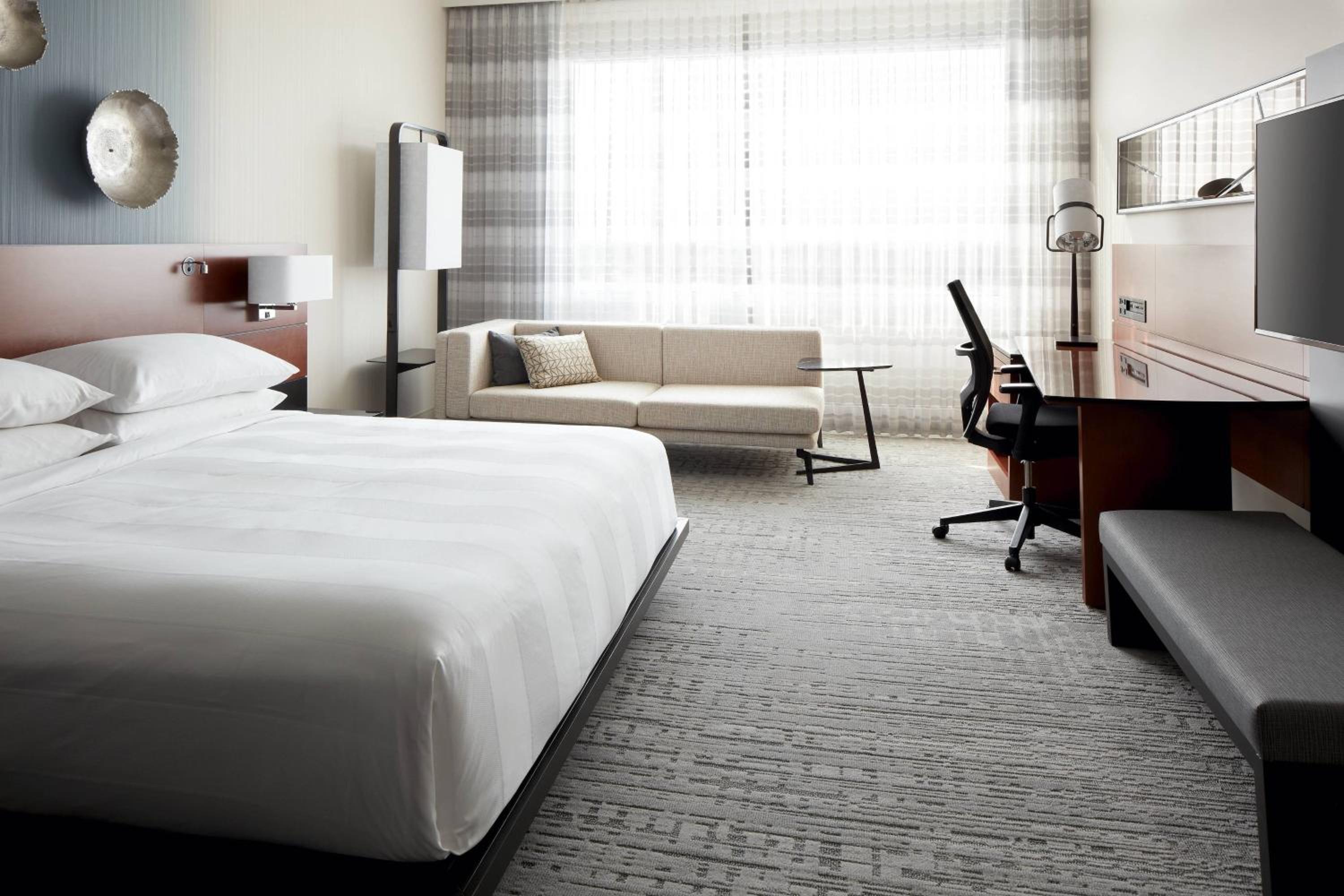King Guest Room - Photo 1