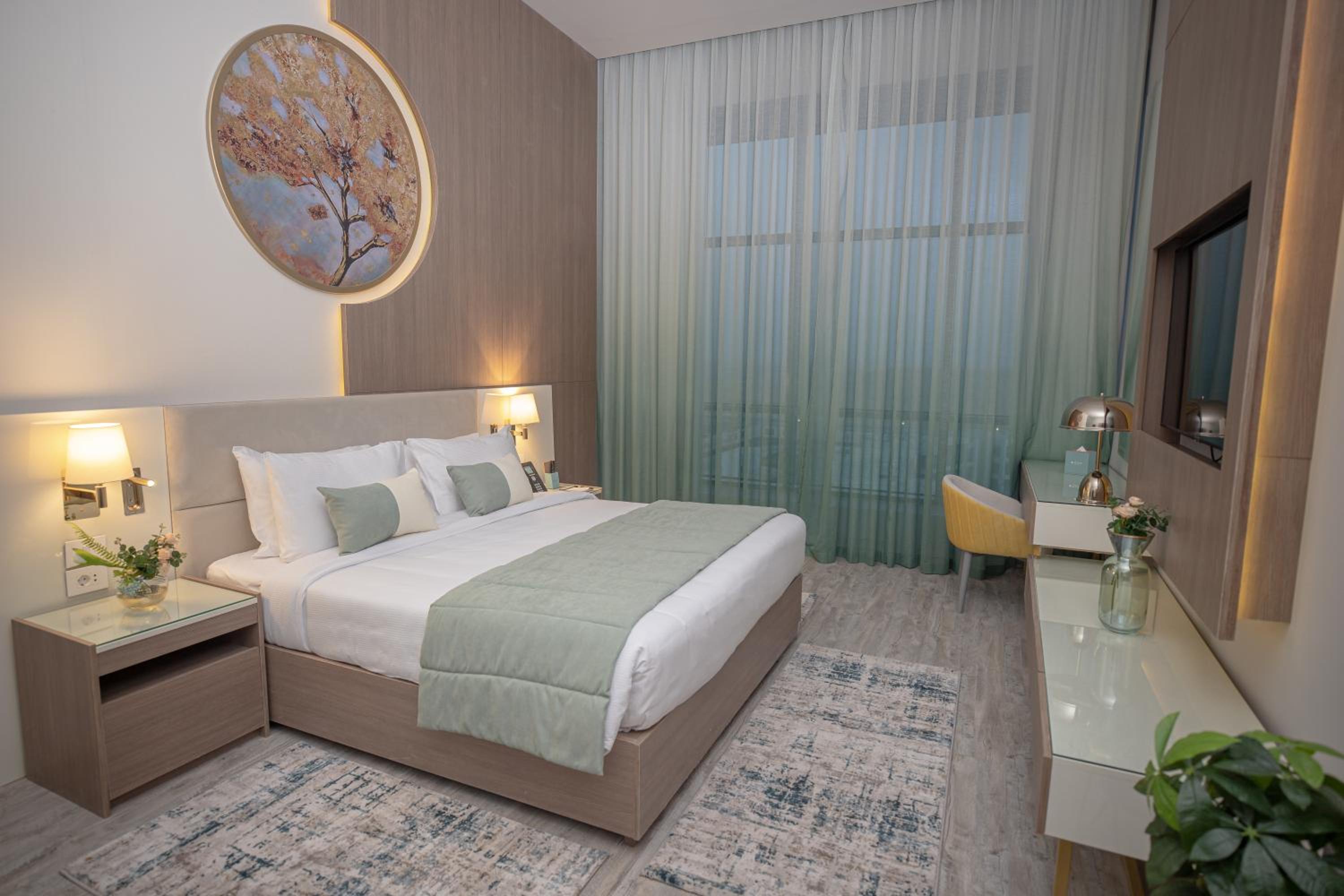 Royal Suite with Pool View