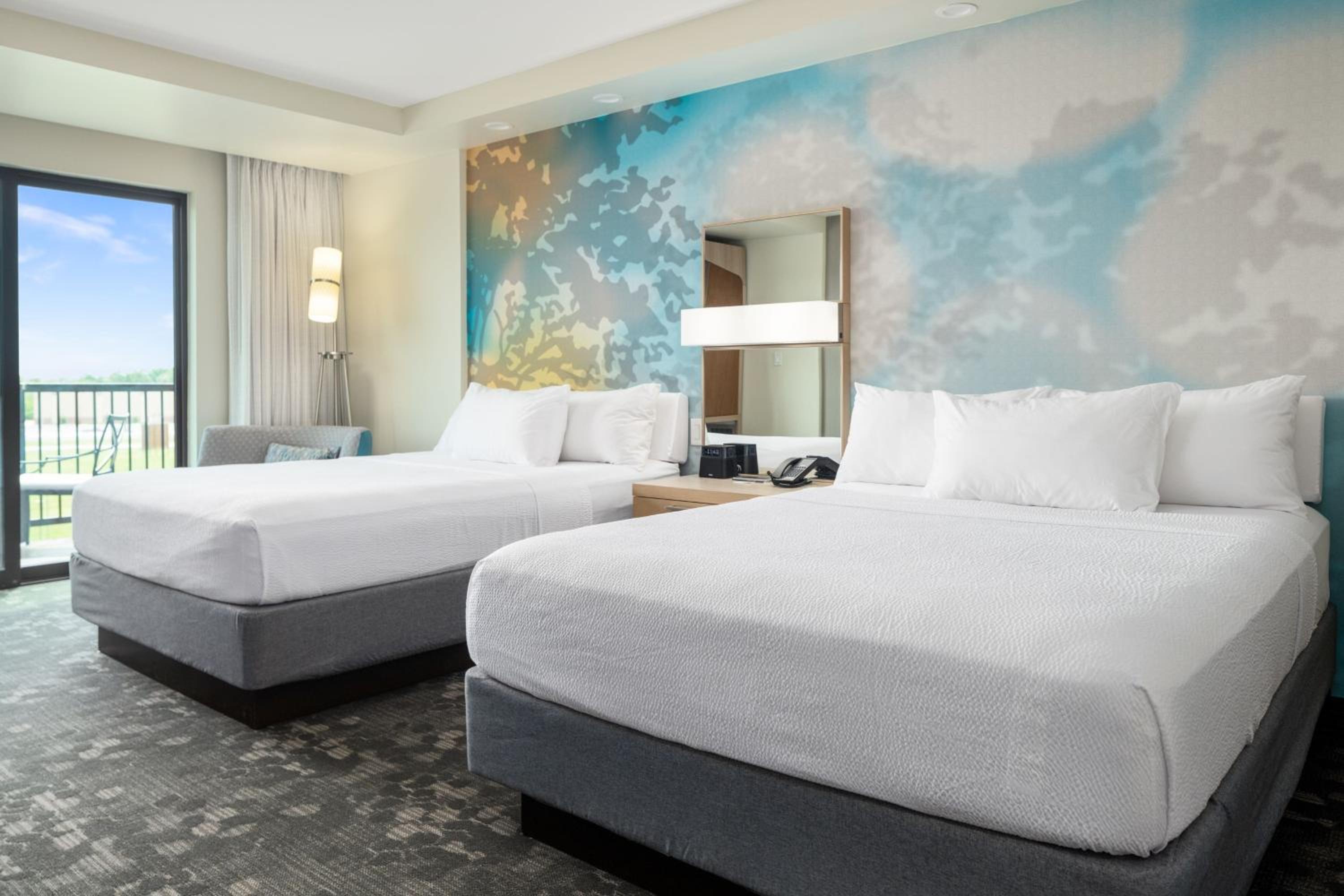 Double Queen Room - Photo 2