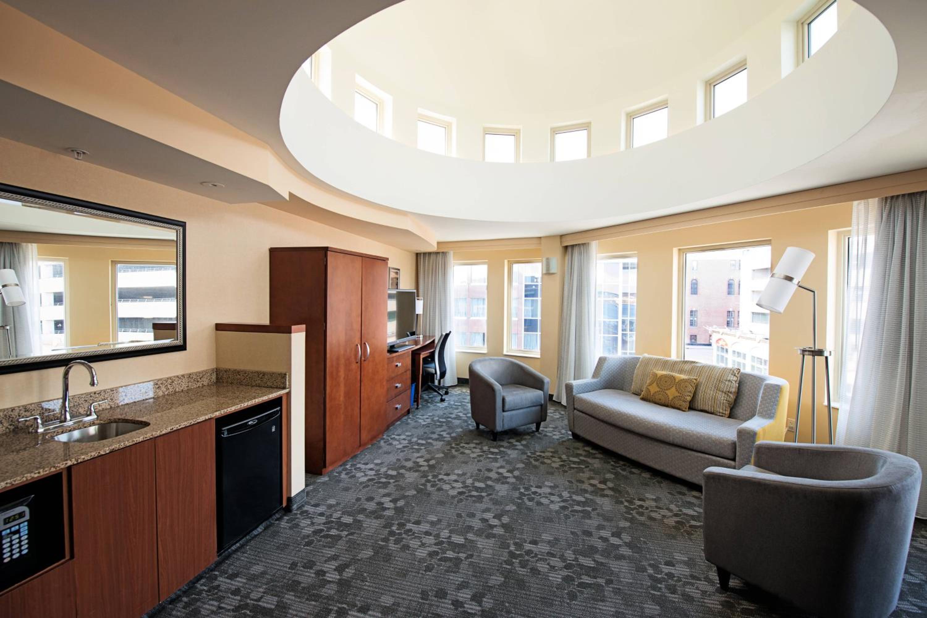 King Suite with City View