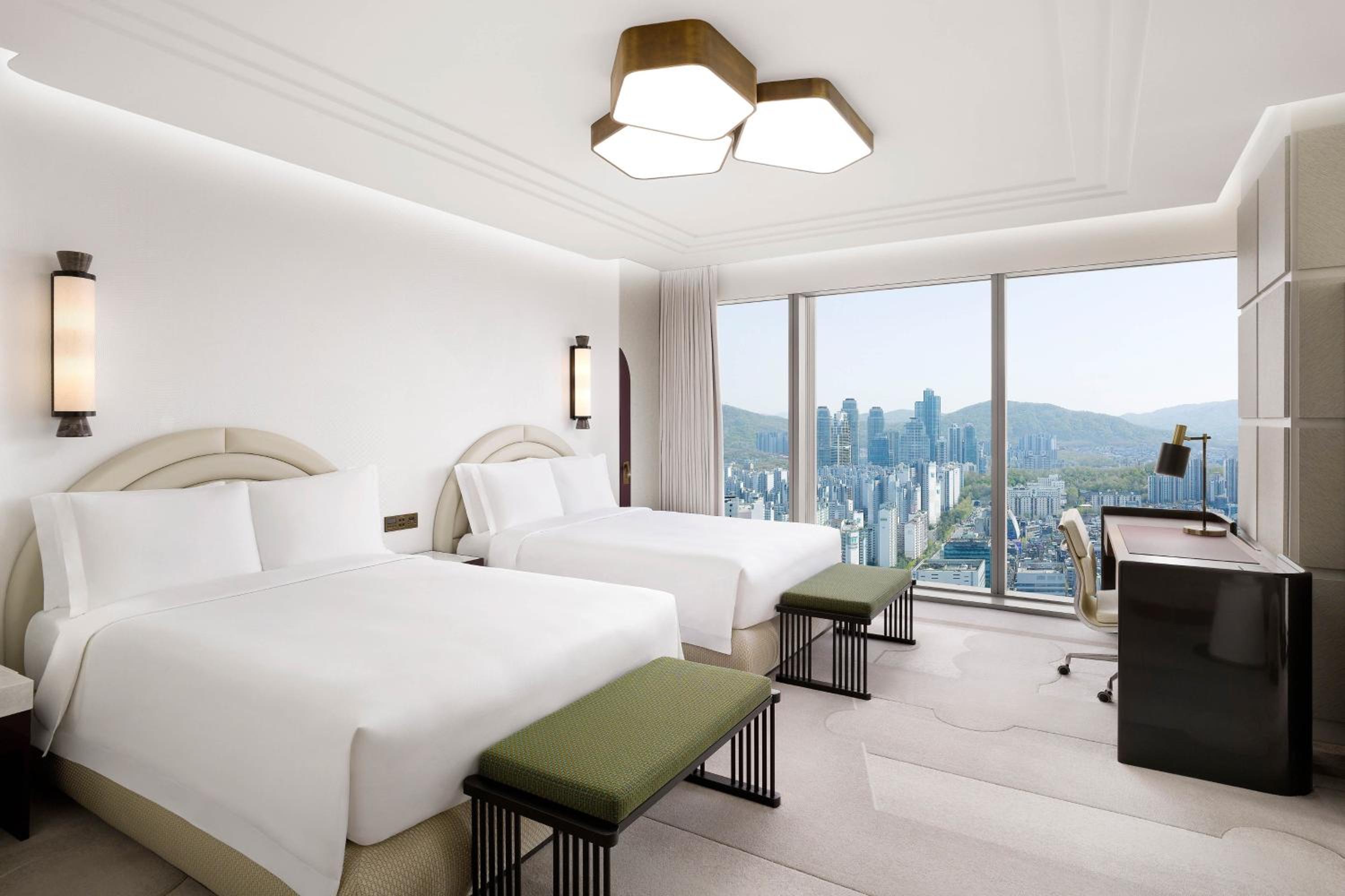 Grand Masters Bay Queen Room with Two Queen Beds - Photo 1