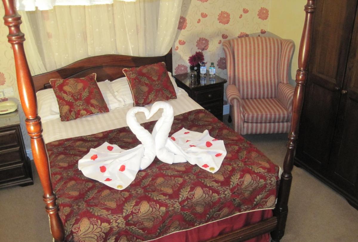 Deluxe Four Poster Room photo 1