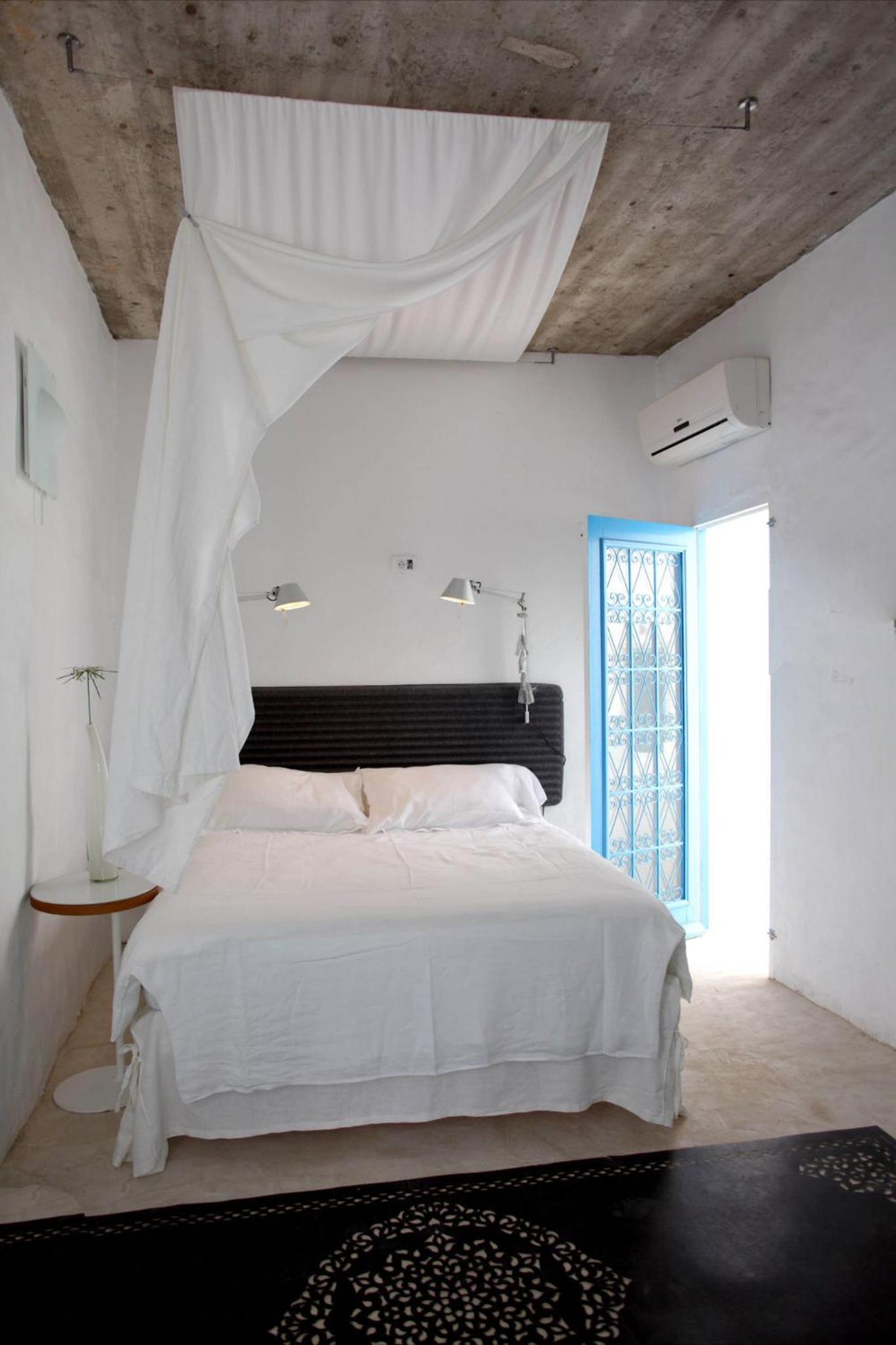Deluxe Double Room with Shower