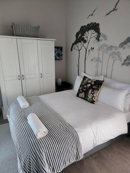 Four-Bedroom House photo 1
