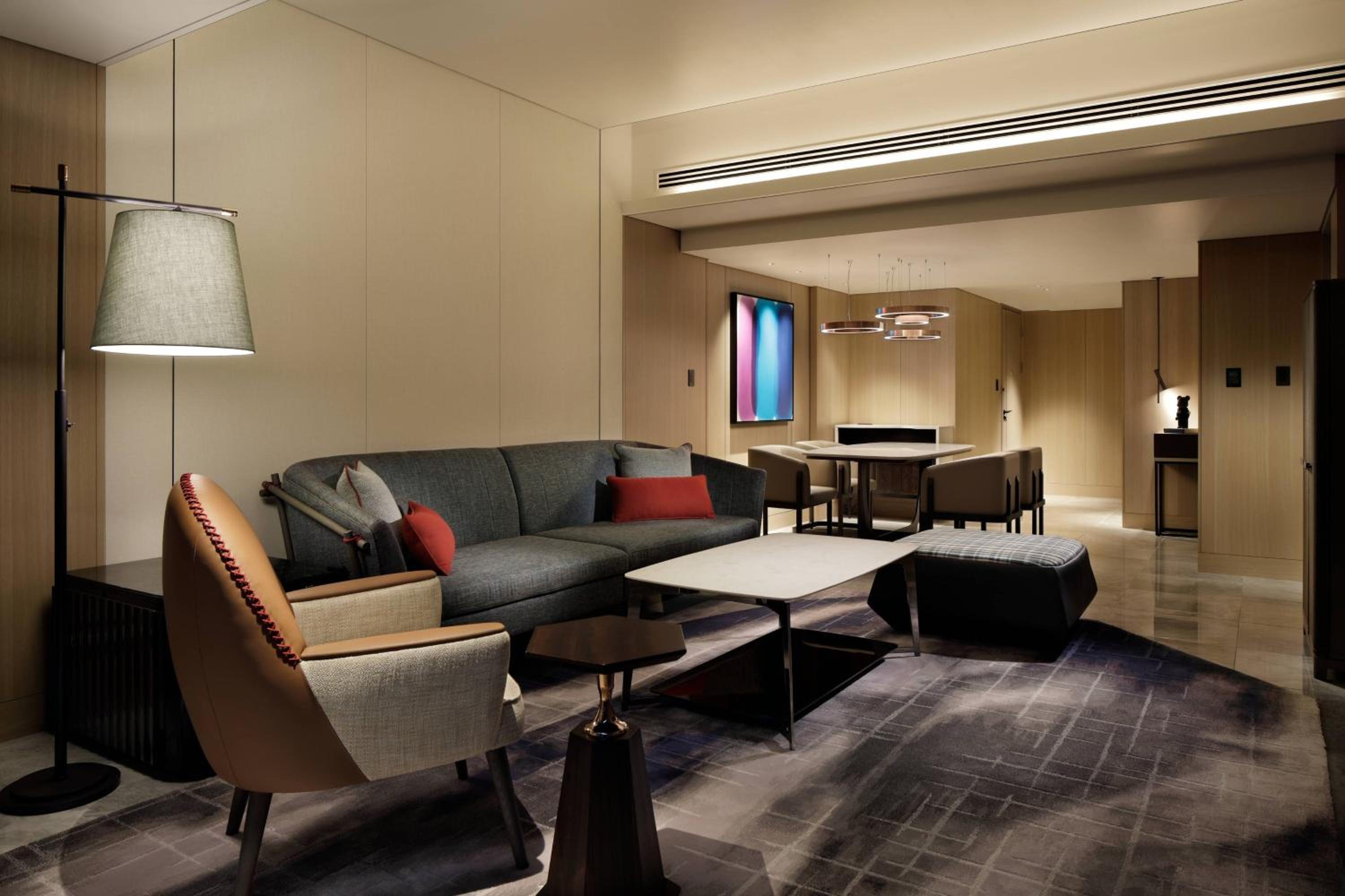 Chapter 3 Suite King photo