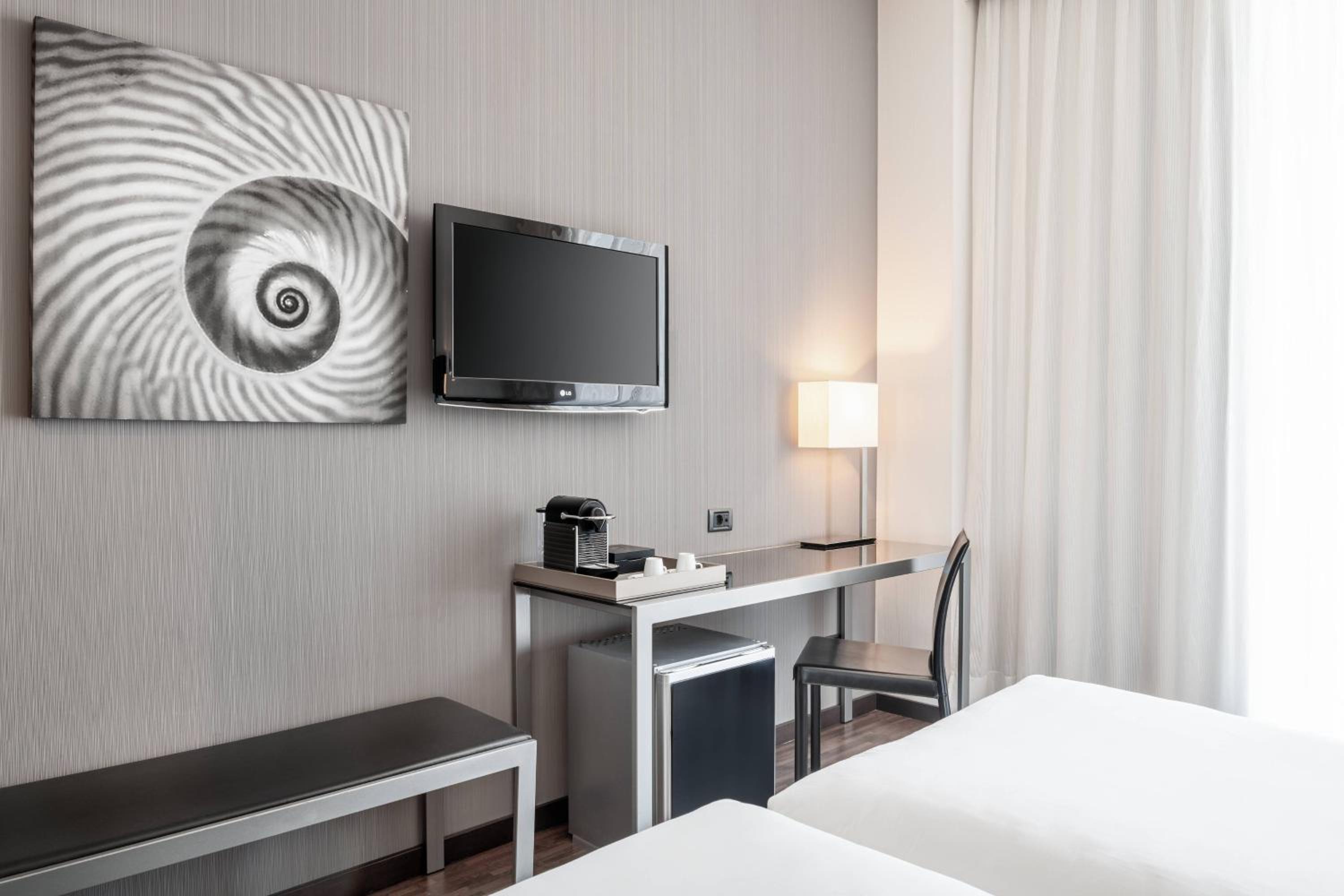 Twin Room with Sea View