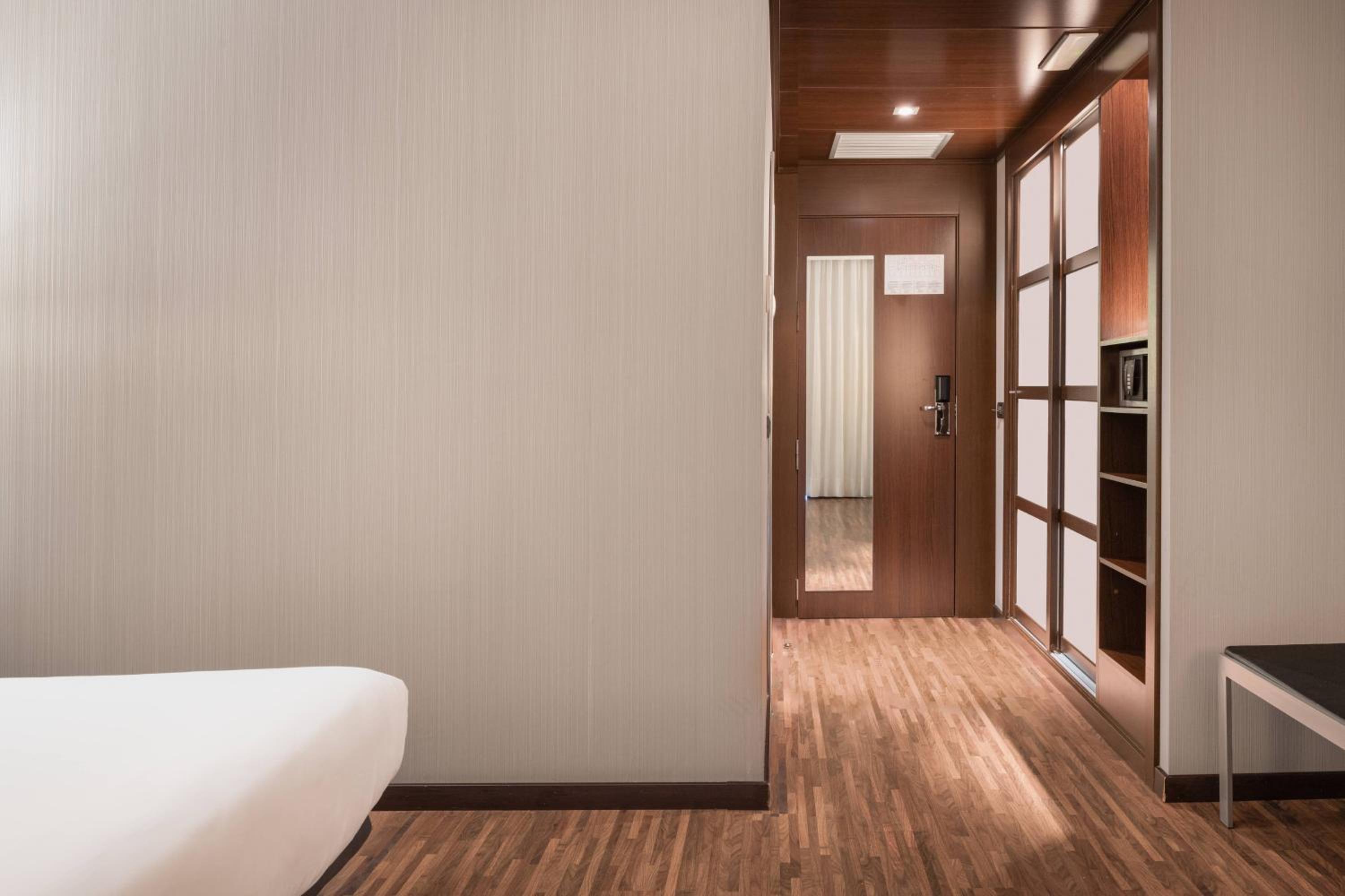Queen Room