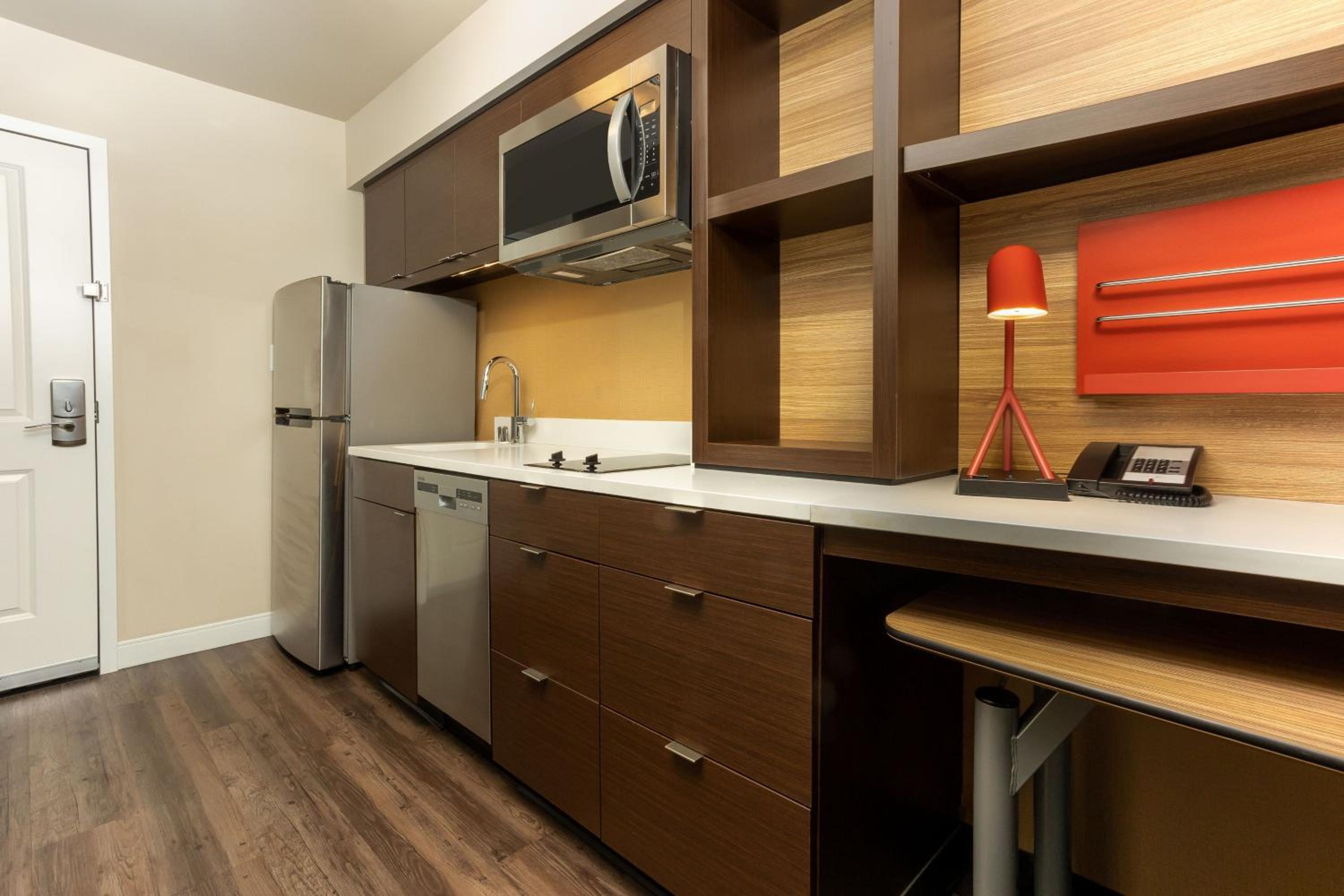 Wellness Studio King Room - Photo 3