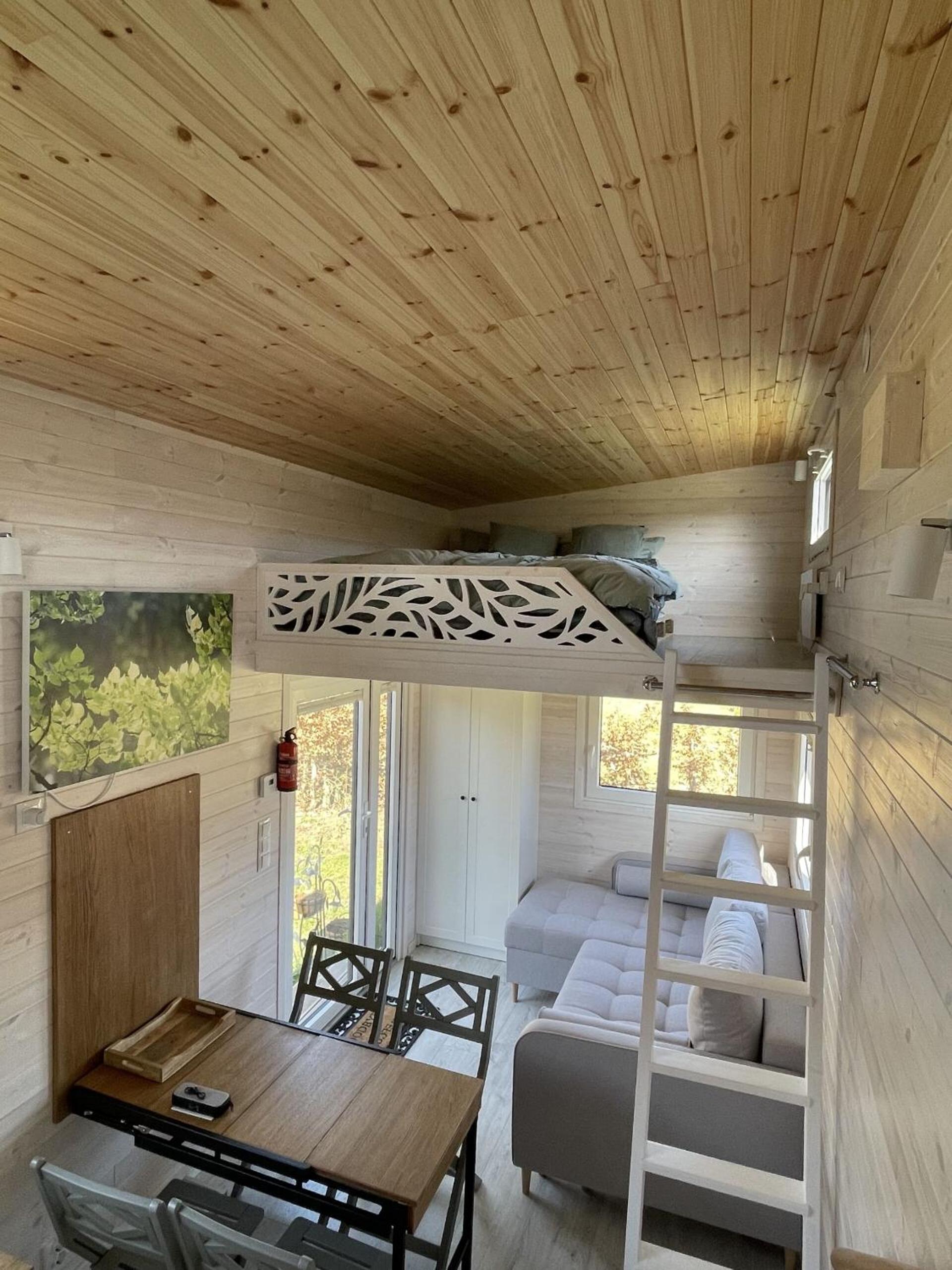 One-Bedroom House photo 1